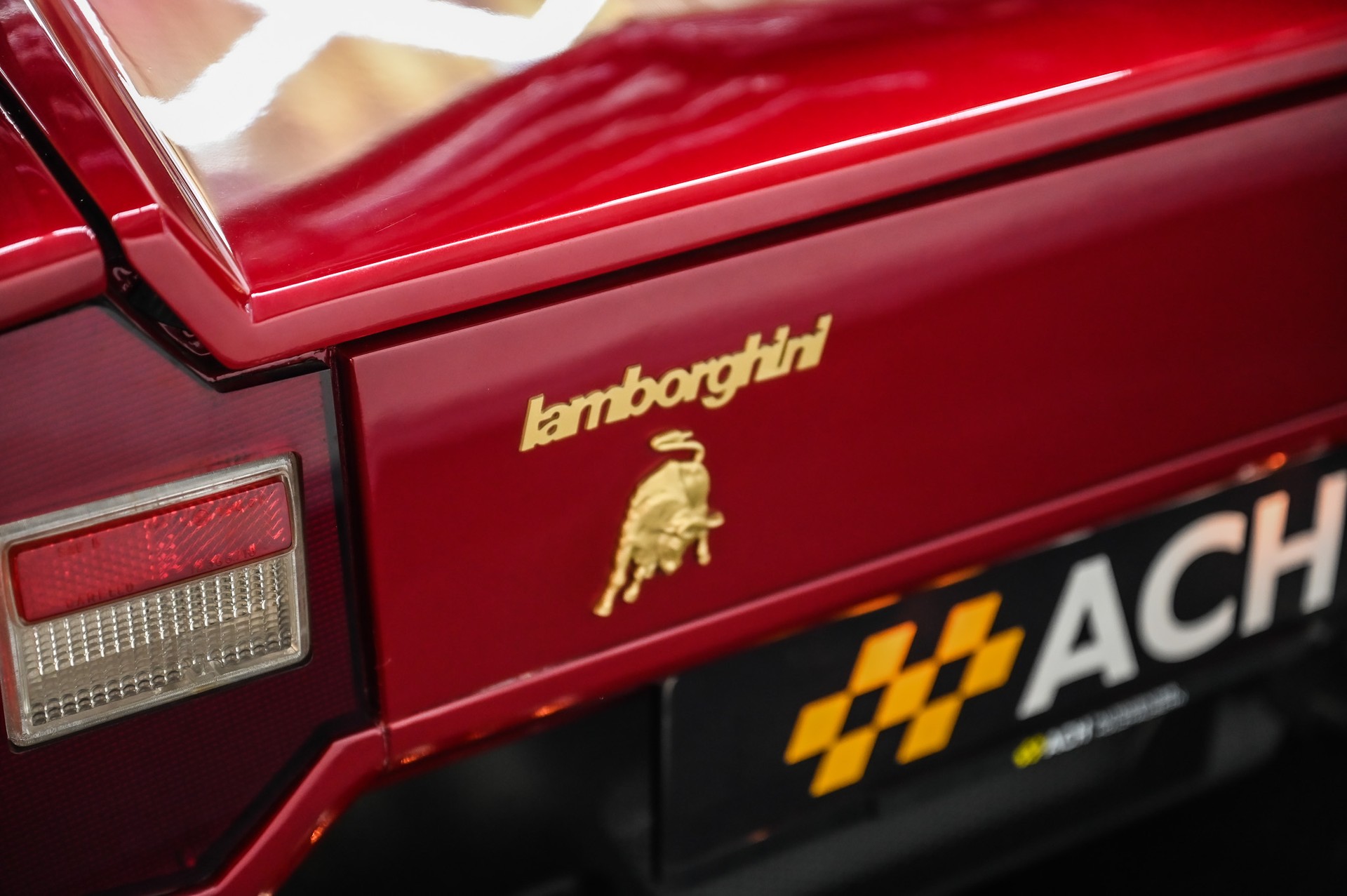 LAMBORGHINI Countach 5000 QV-image-24