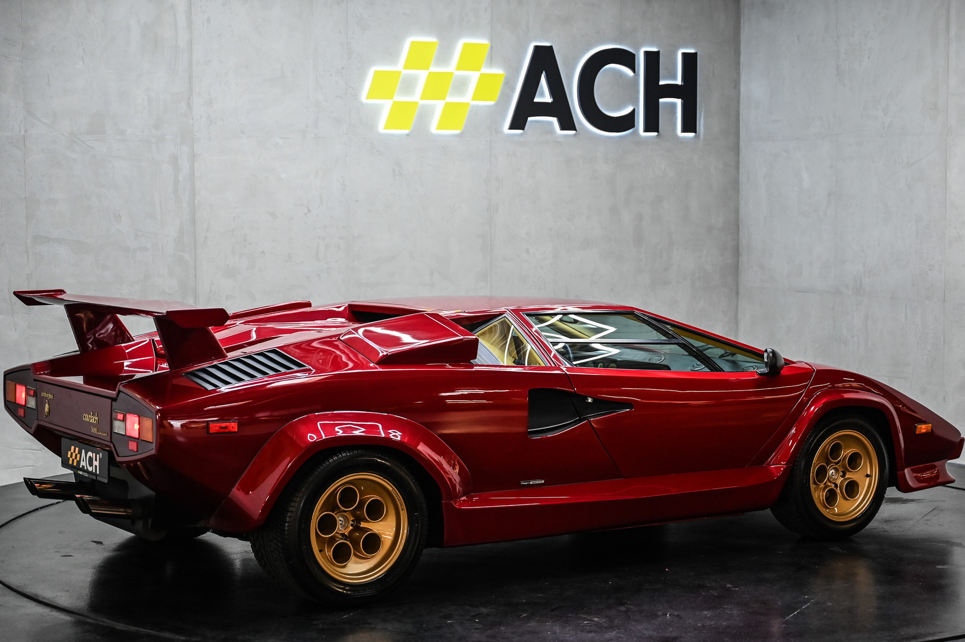 LAMBORGHINI Countach 5000 QV-image-12