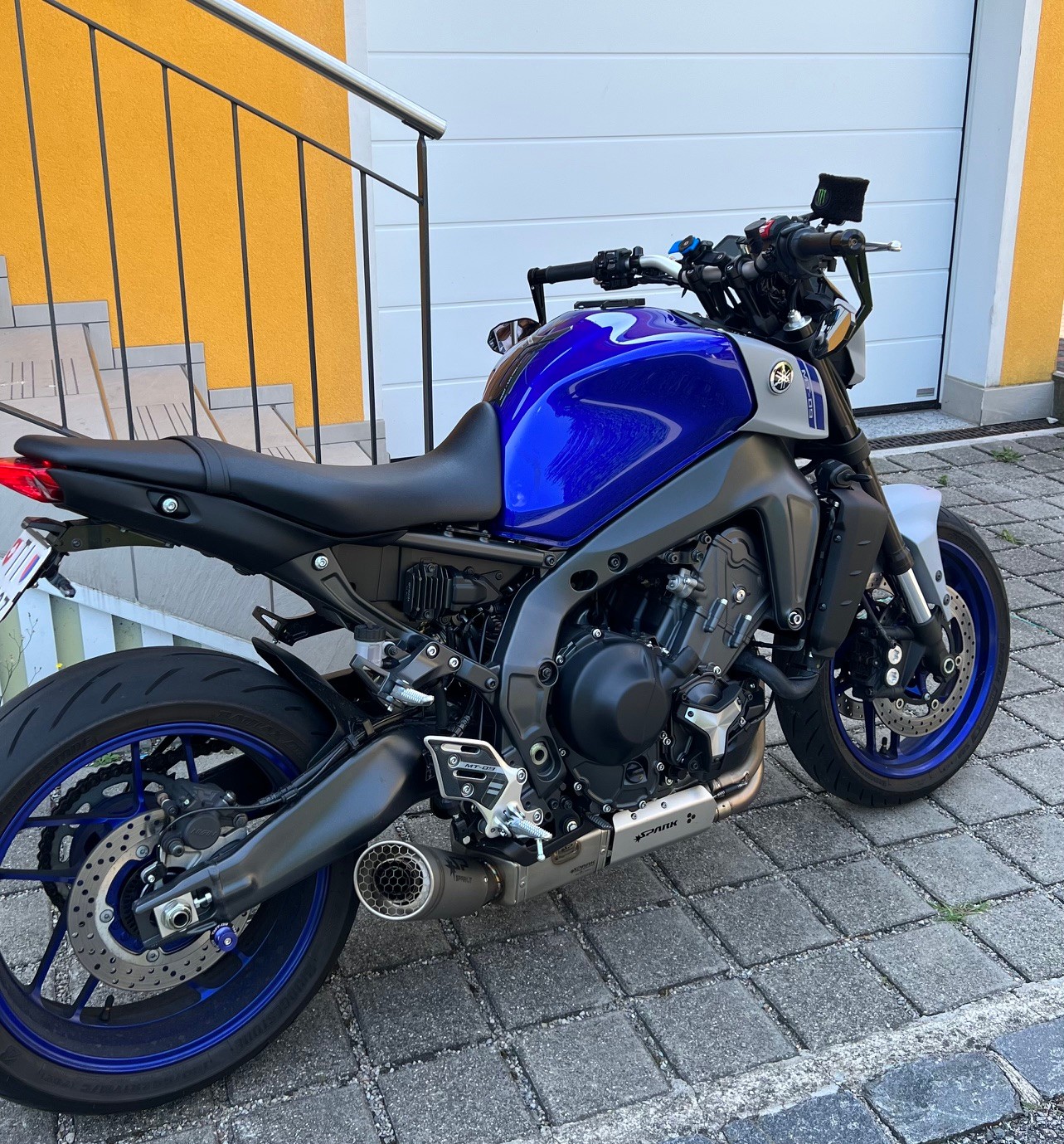 YAMAHA MT-09-image-1