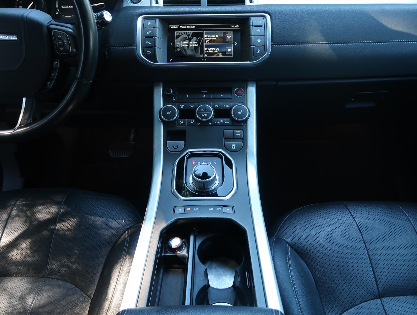 LAND ROVER Evoque 2.0 TD4 SE Dynamic AT9-image-17