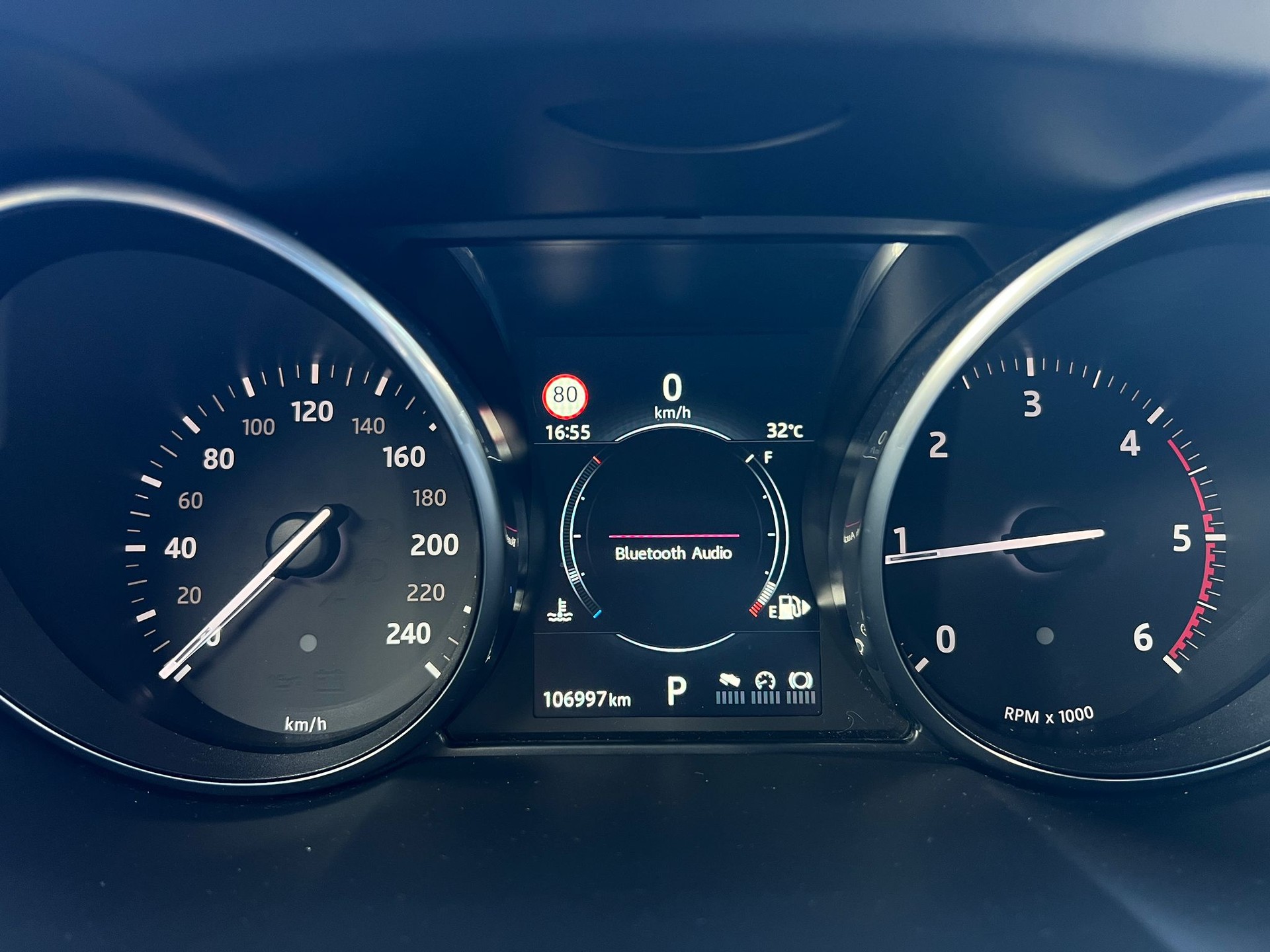 LAND ROVER Evoque 2.0 TD4 SE Dynamic AT9-image-18