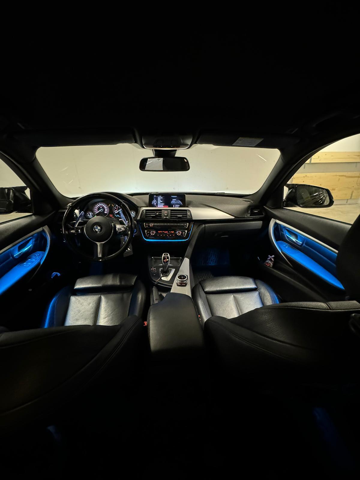 BMW ActiveHybrid 3 Steptronic-image-5