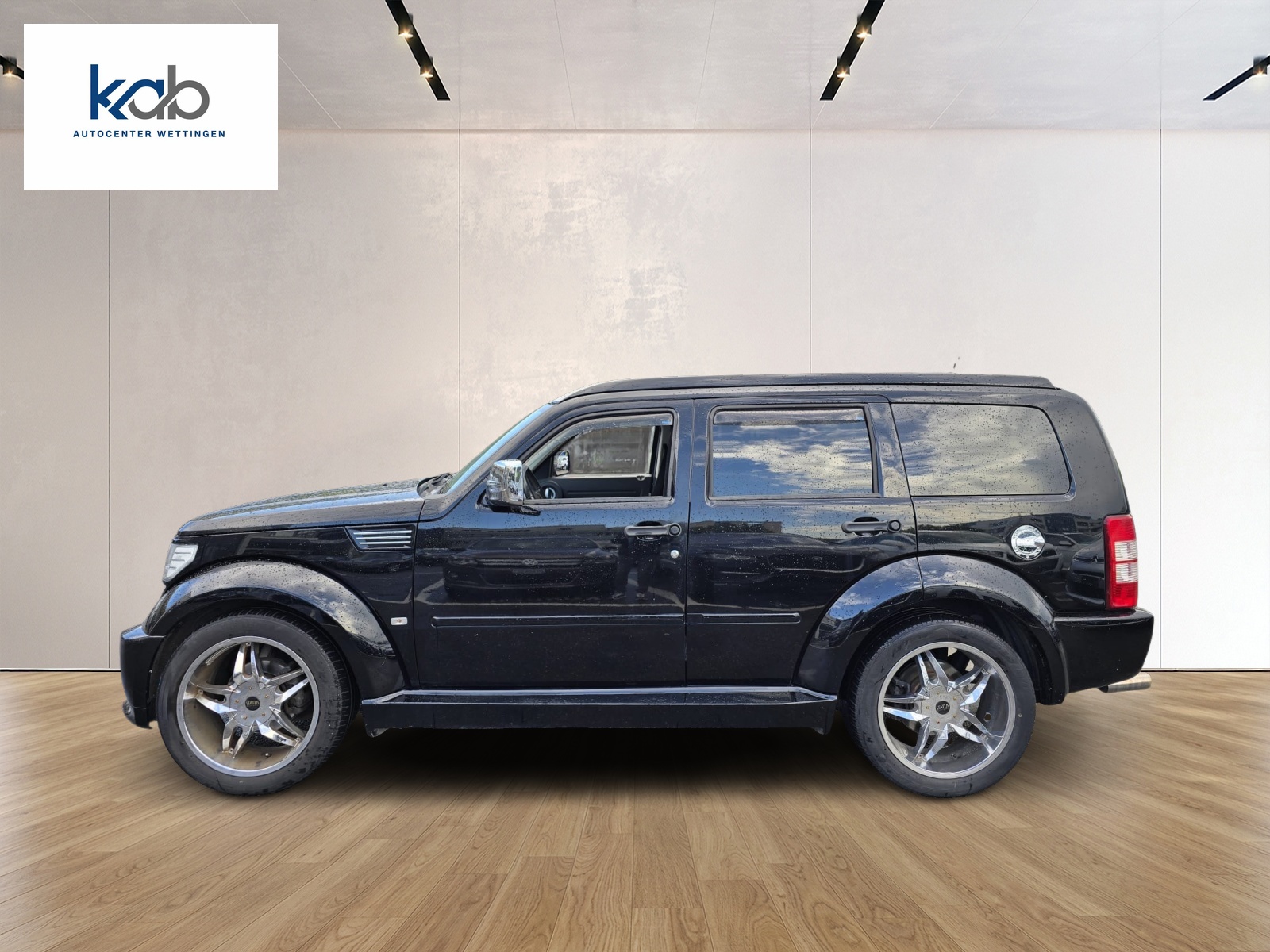 DODGE Nitro 2.8 CRD R/T Automatic-image-6