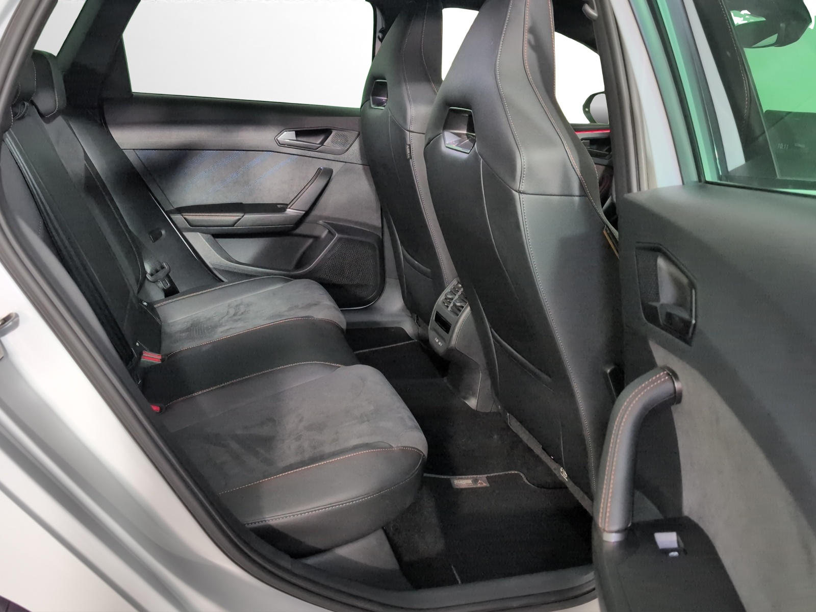 CUPRA LEON ST 2.0 TSI VZ DSG 4Drive-image-8