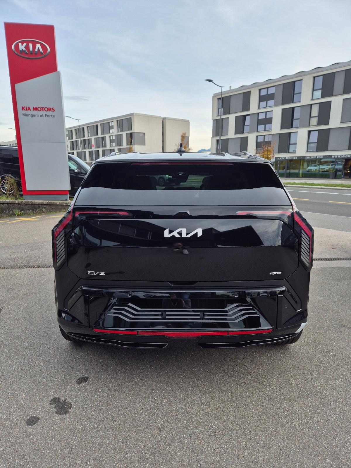 KIA EV3 81 kWh GT-Line-image-3