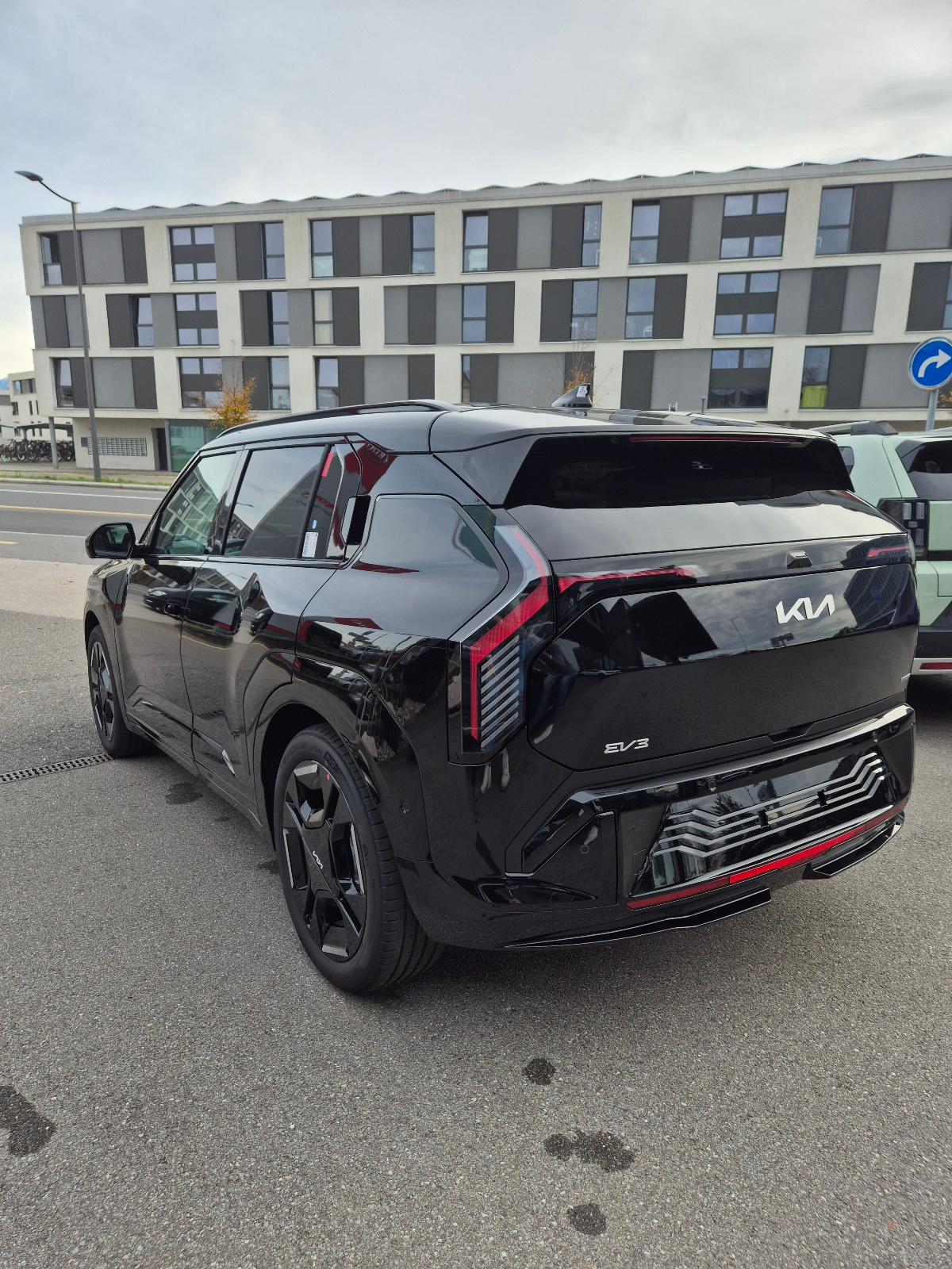 KIA EV3 81 kWh GT-Line-image-5