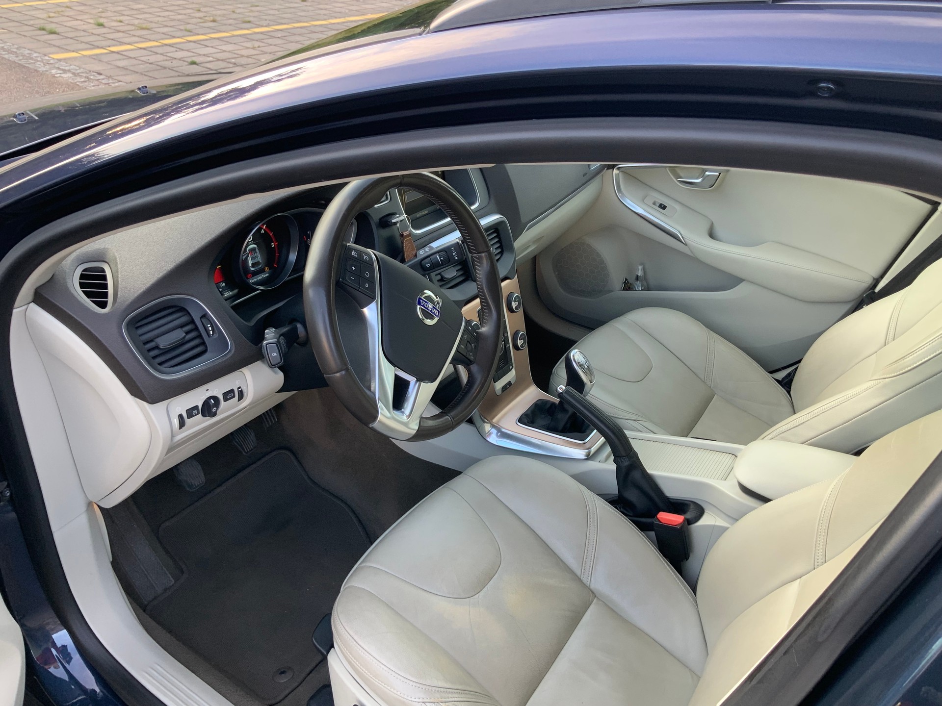 VOLVO 1.6 D2 CC-image-4