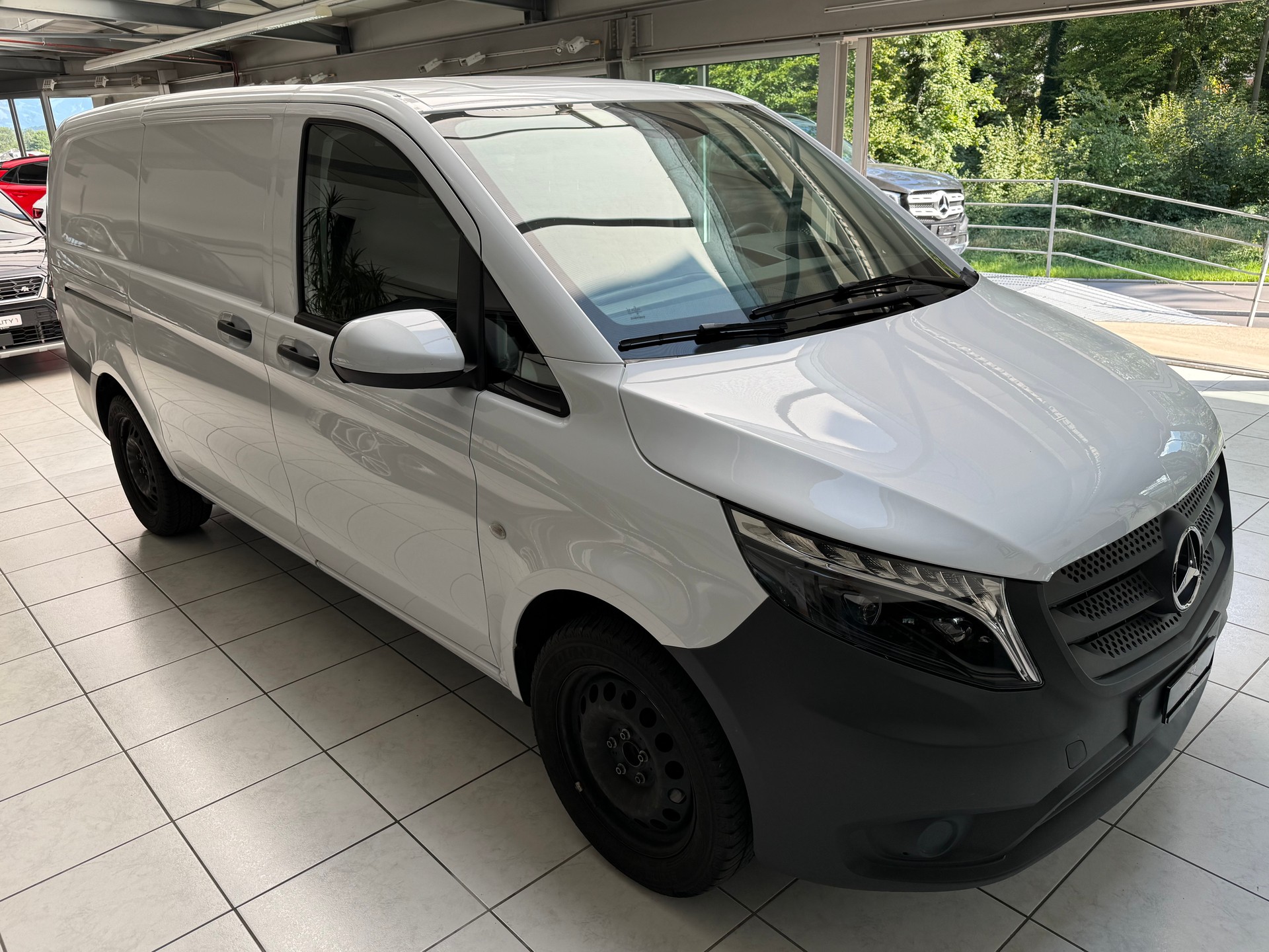 MERCEDES-BENZ Vito 114 CDI Lang 9G-Tronic Pro-image-5