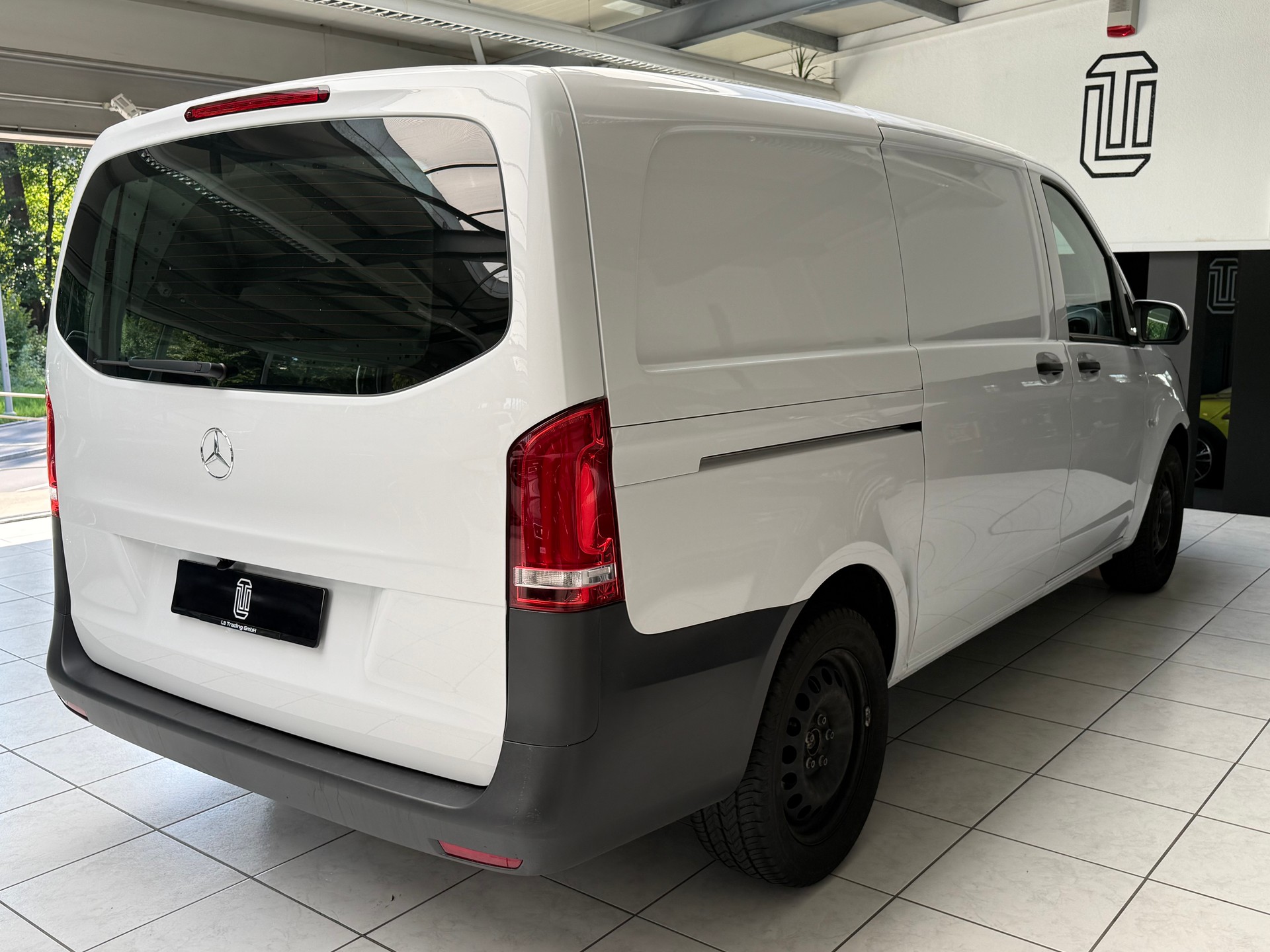 MERCEDES-BENZ Vito 114 CDI Lang 9G-Tronic Pro-image-4