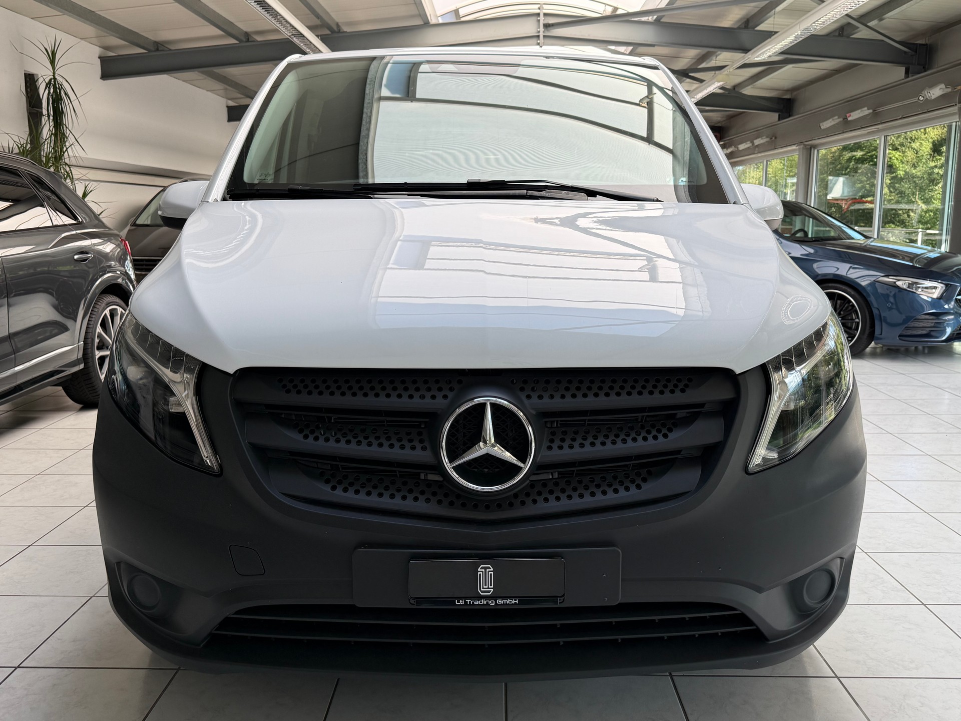 MERCEDES-BENZ Vito 114 CDI Lang 9G-Tronic Pro-image-6