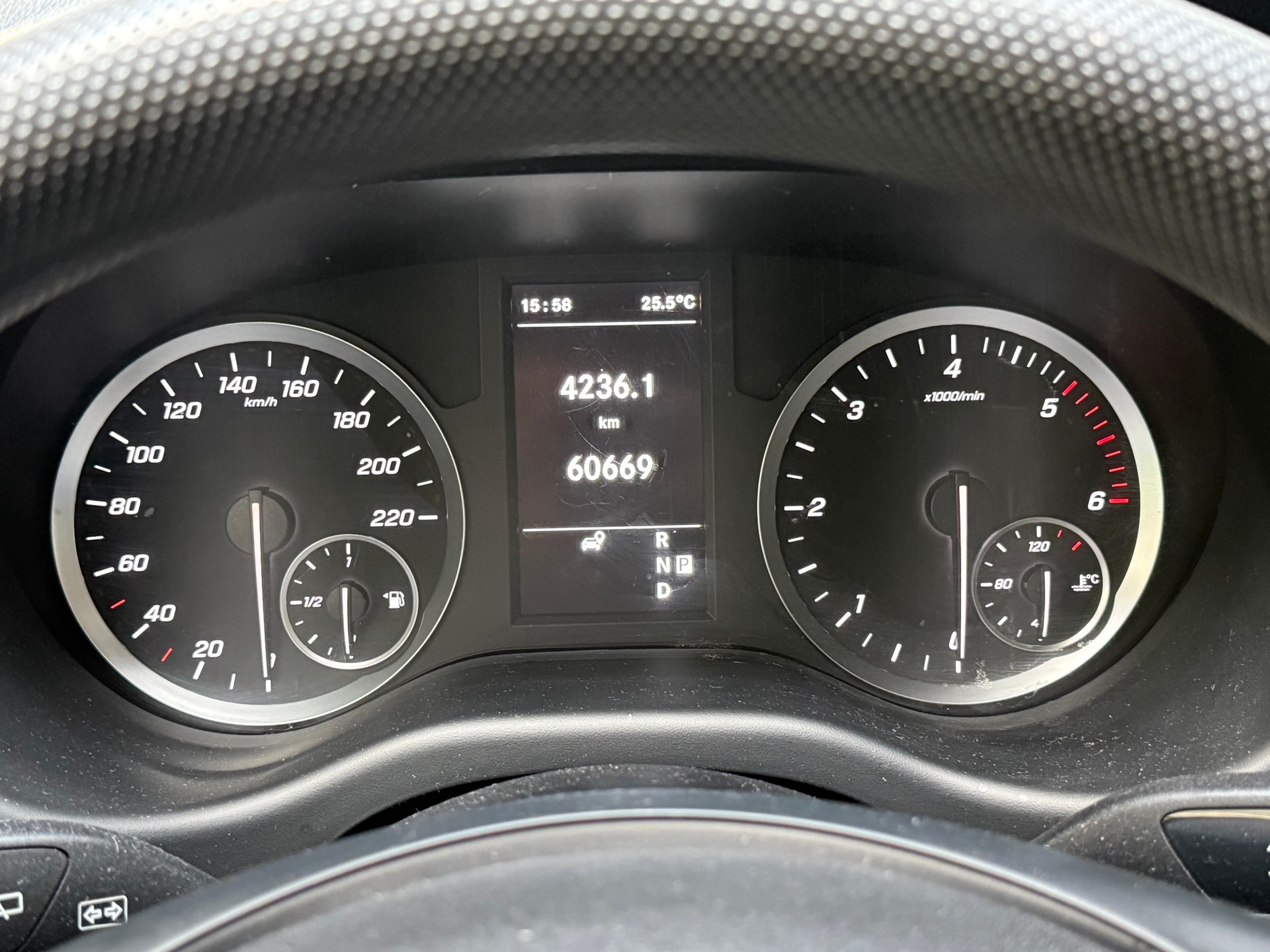 MERCEDES-BENZ Vito 114 CDI Lang 9G-Tronic Pro-image-13