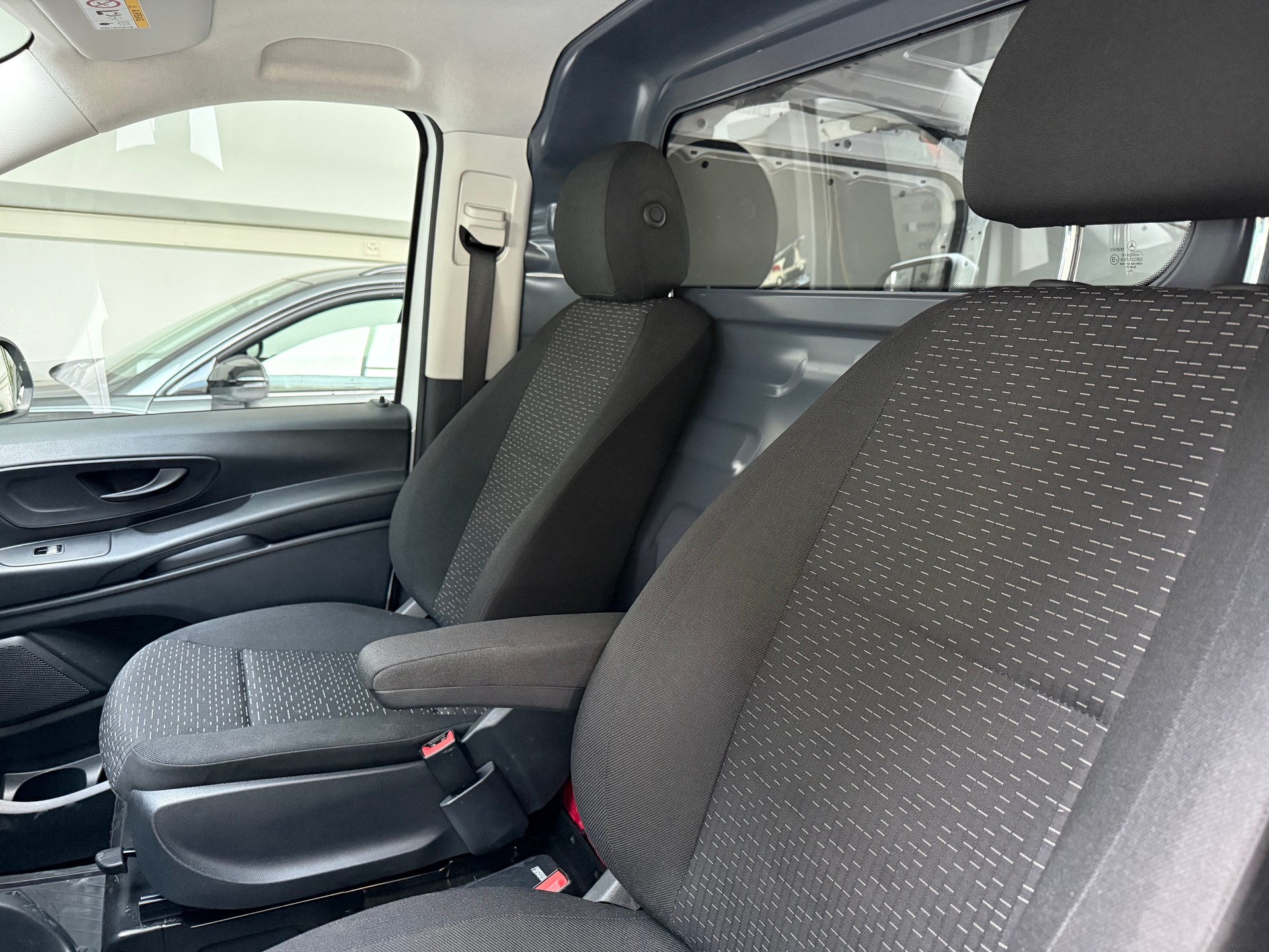 MERCEDES-BENZ Vito 114 CDI Lang 9G-Tronic Pro-image-11