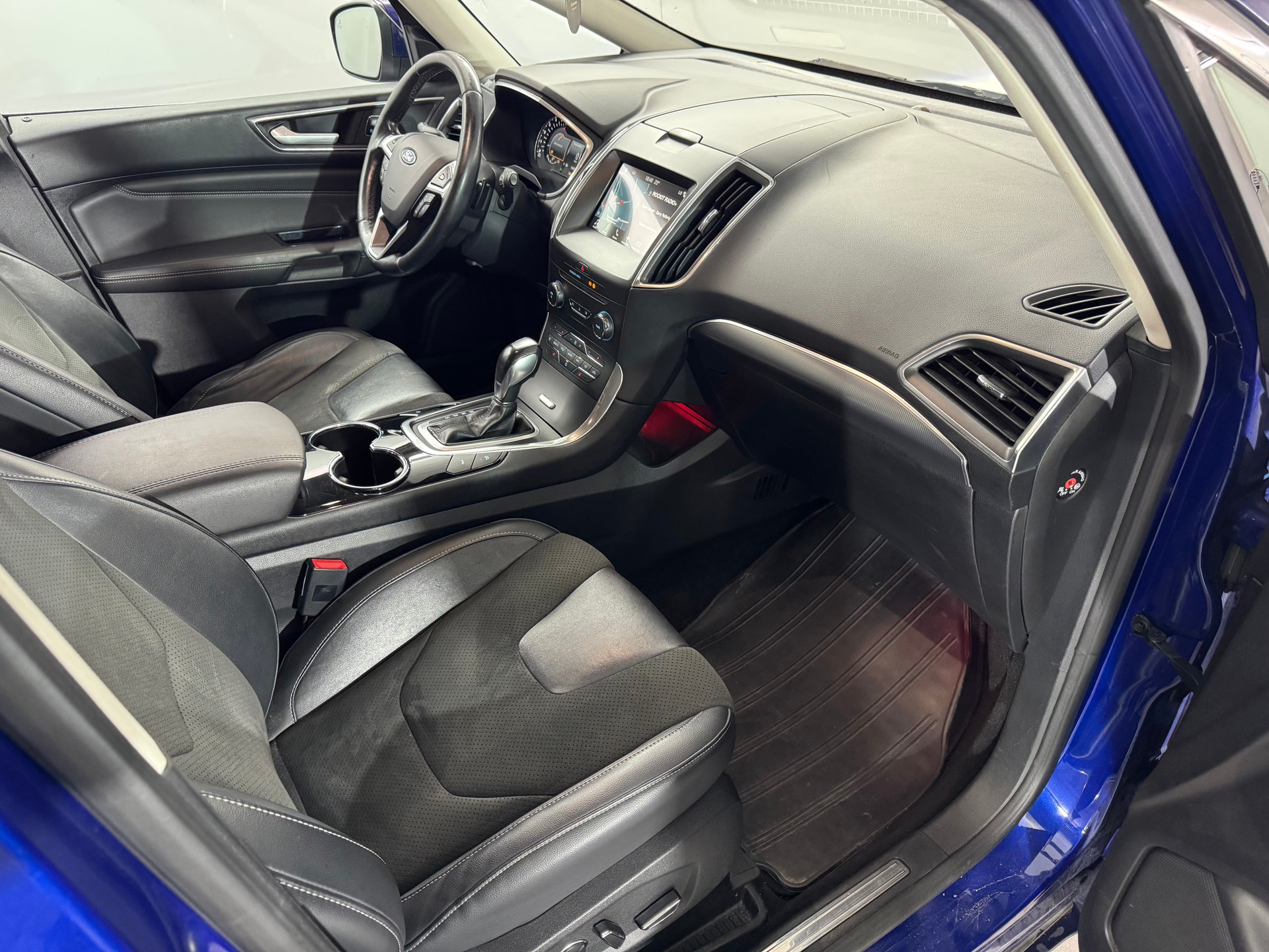 FORD S-Max 2.0 TDCi Trend PoweShift-image-8
