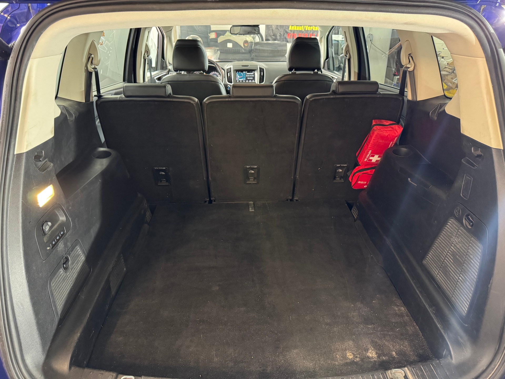 FORD S-Max 2.0 TDCi Trend PoweShift-image-12