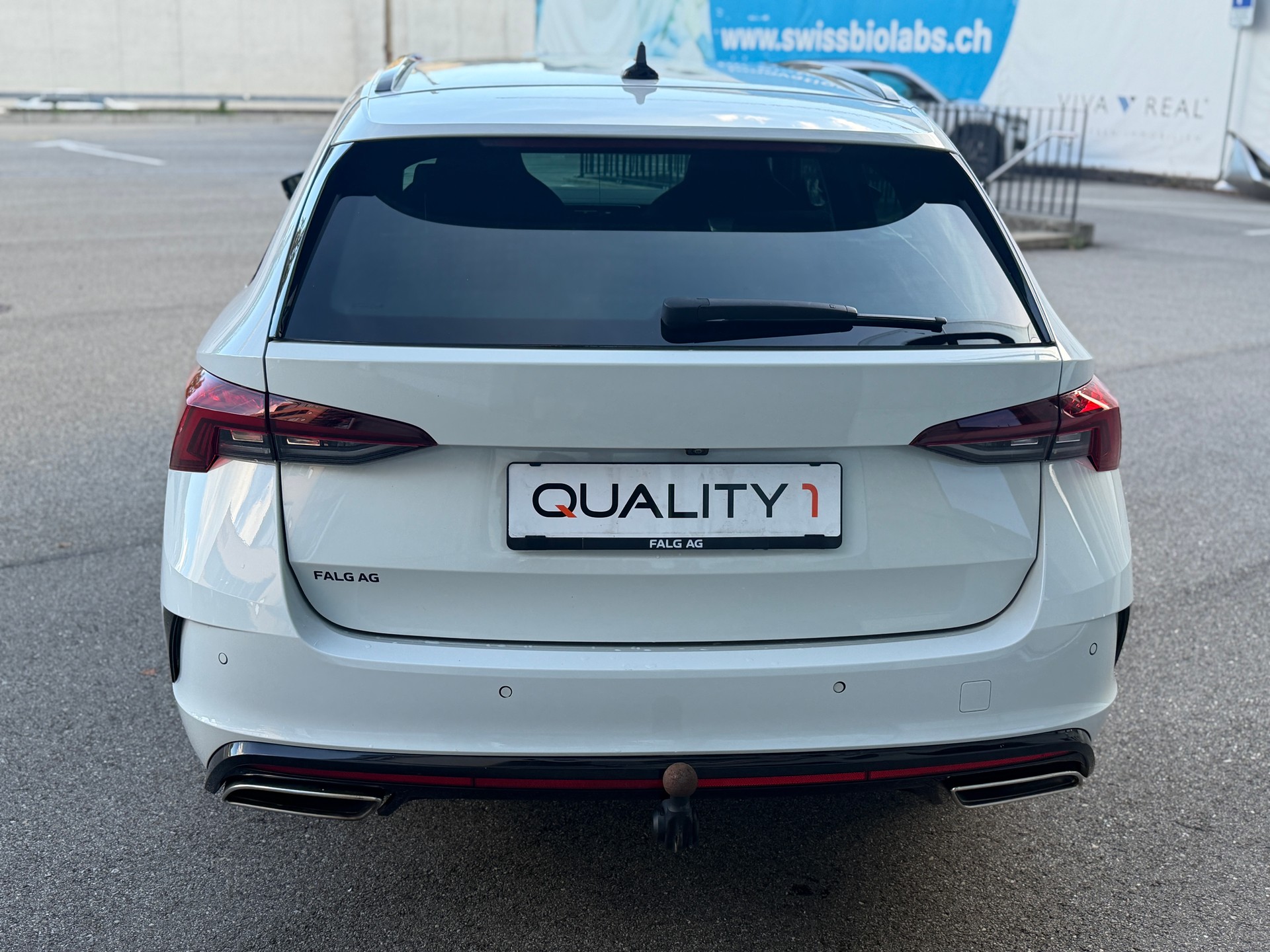 SKODA Octavia Combi 2.0 TDI DSG RS 4x4-image-5