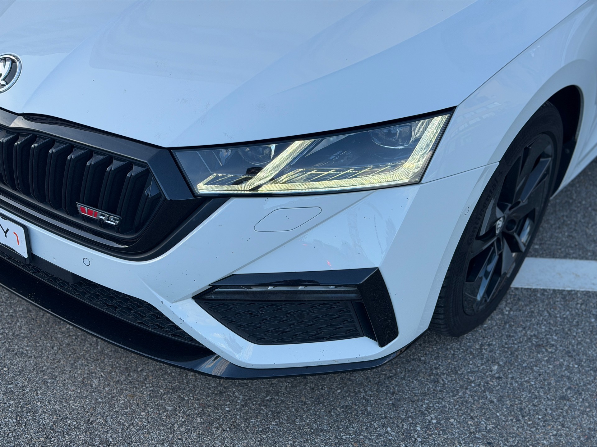 SKODA Octavia Combi 2.0 TDI DSG RS 4x4-image-9