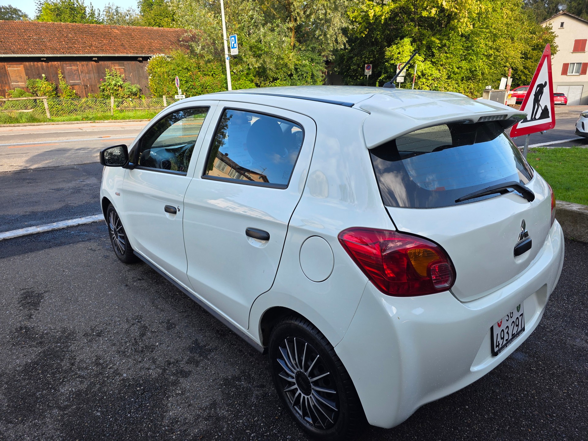 MITSUBISHI Space Star 1.0 Pure / MFK 12.05.2026 / SERVICE 16.09.2026 / KLIMA / WINTERREIFEN-image-1
