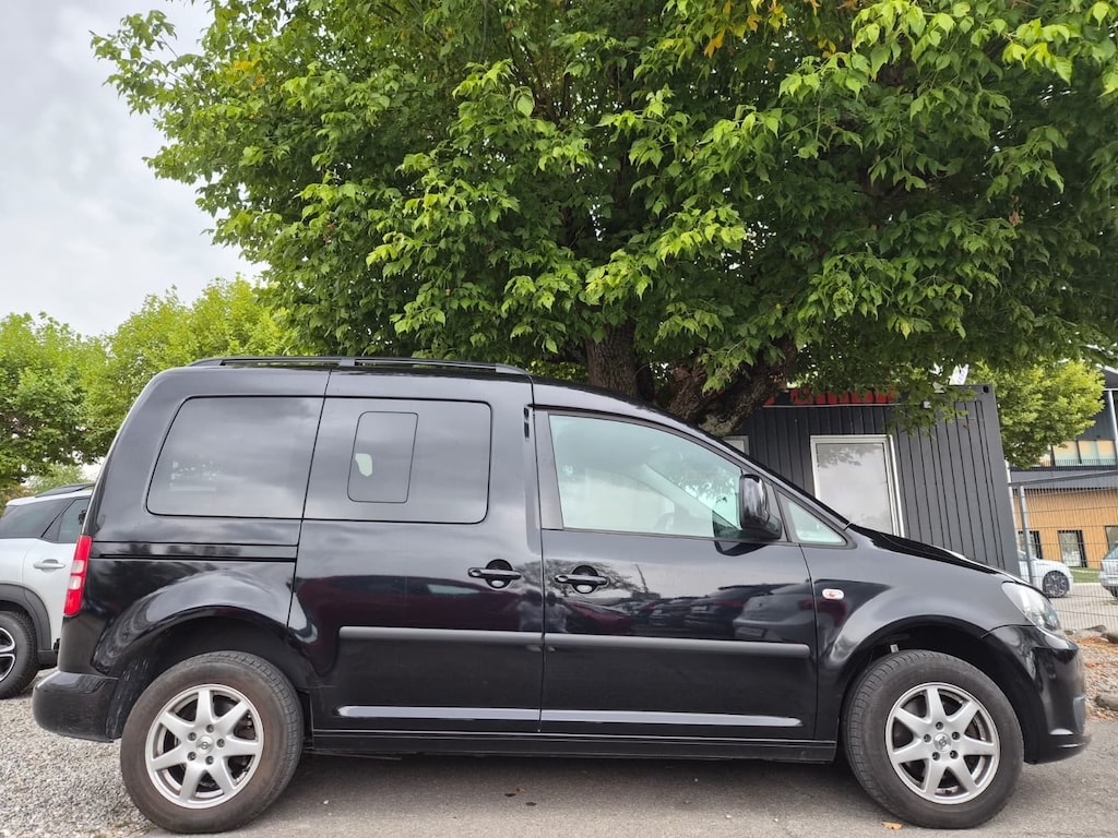 VW Caddy 1.2 TSI Family 7-Sitzer-image-6