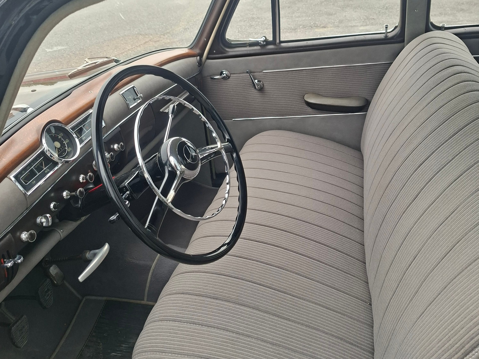 MERCEDES-BENZ Ponton w121 Veteranenfahrzeug-image-8