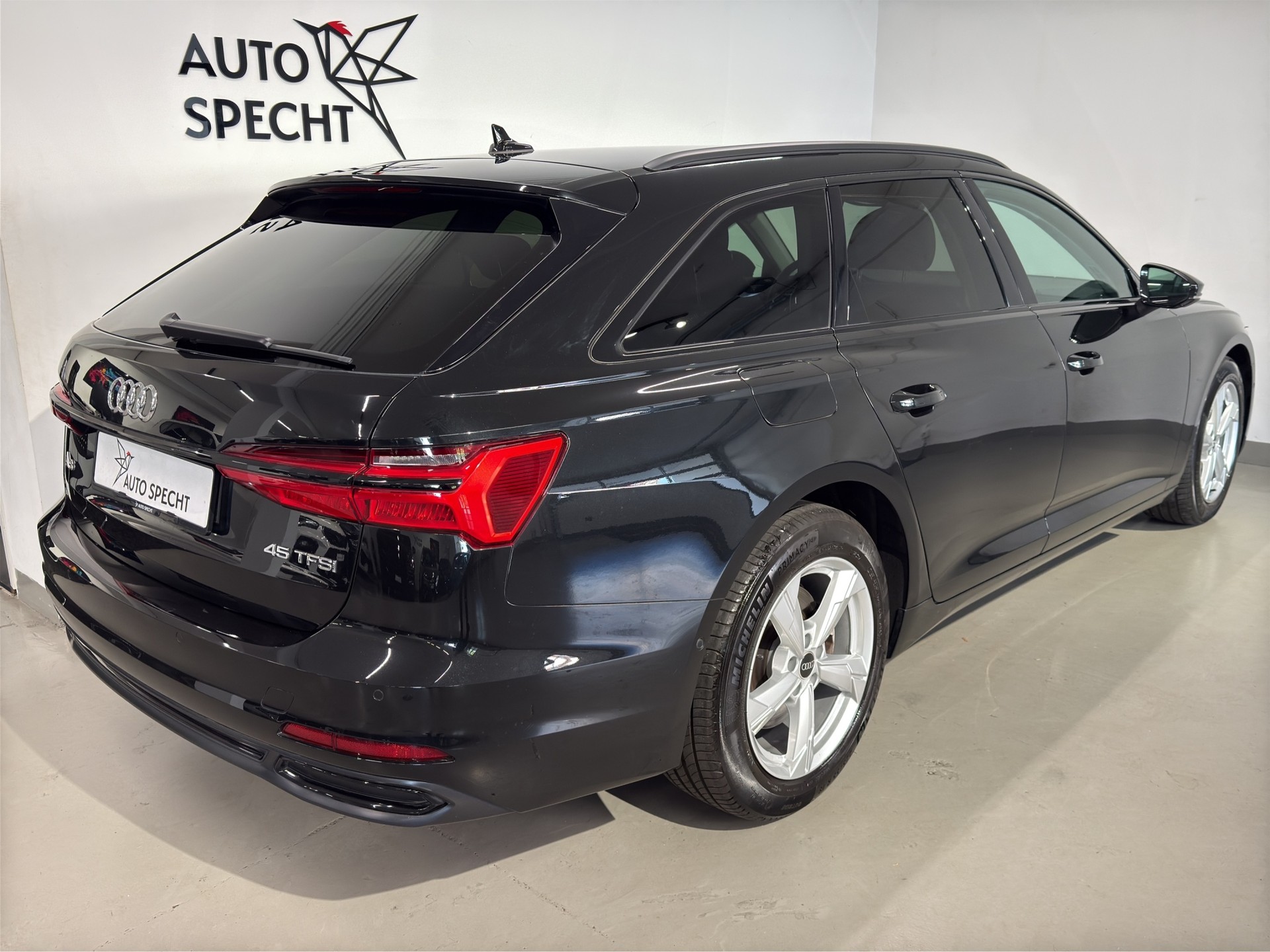 AUDI A6 Avant 45 TFSI Sport S-tronic-image-3