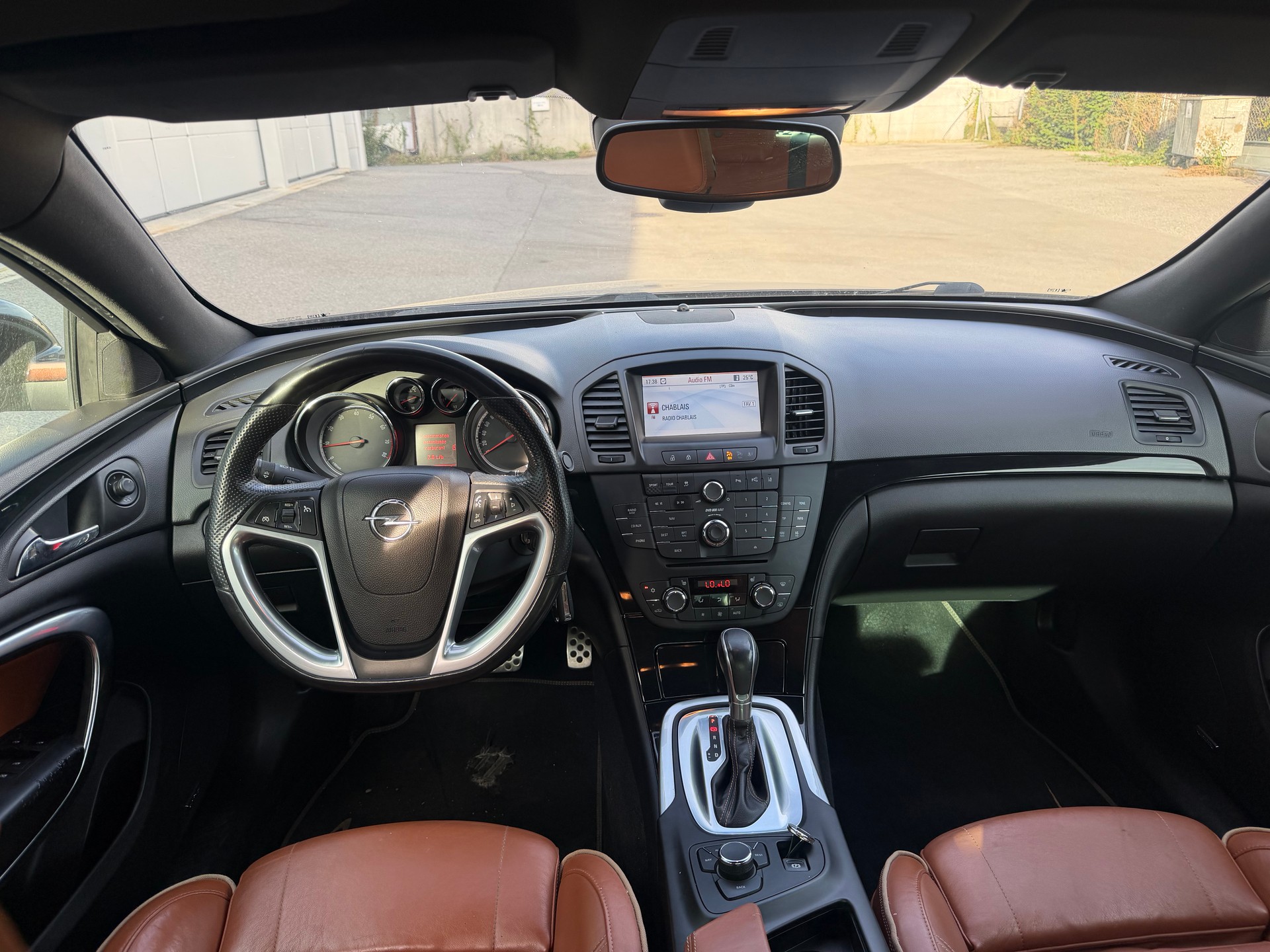 OPEL Insignia 2.8 Turbo OPC 4WD-image-6