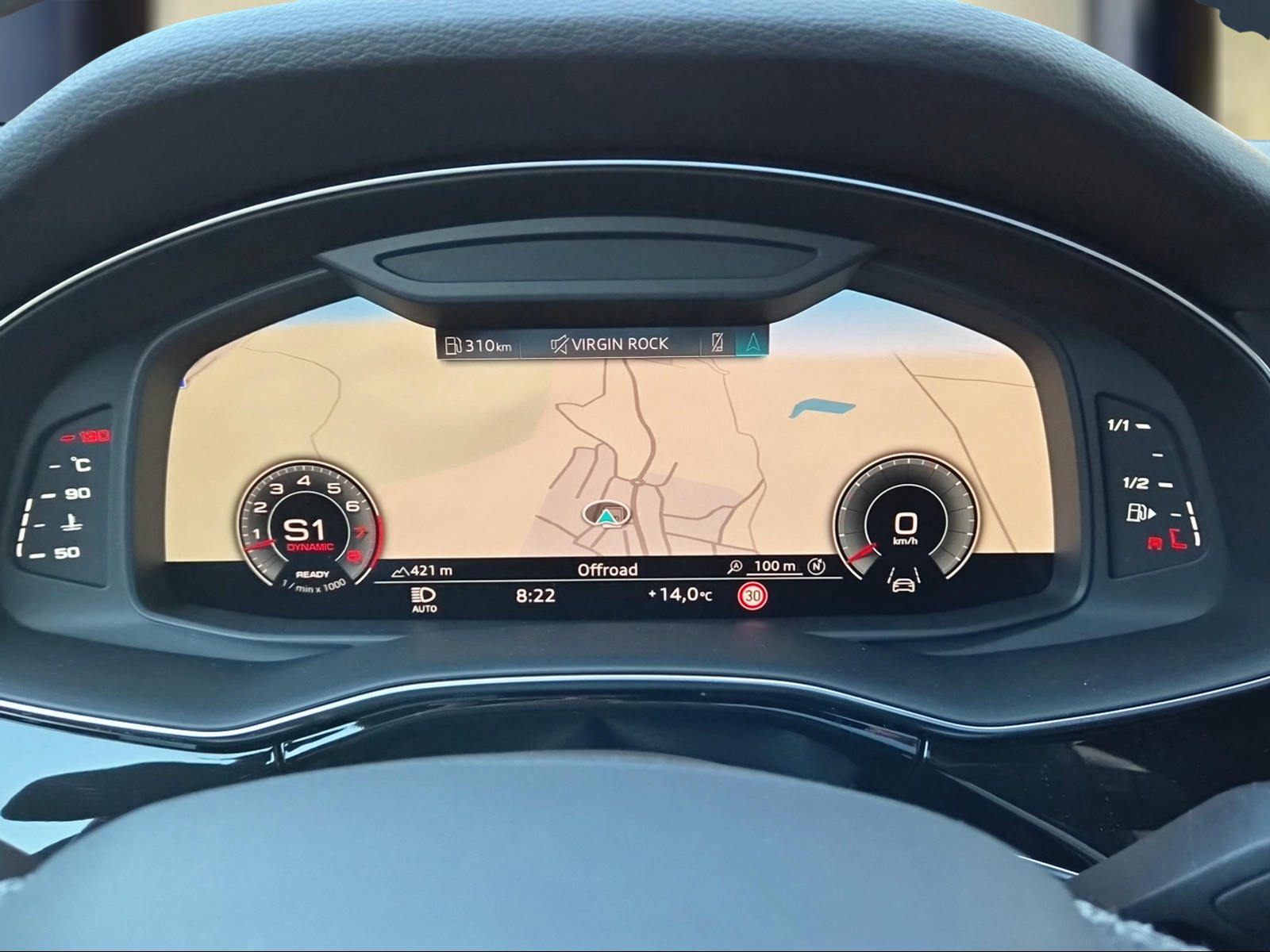 AUDI Q8 55 TFSI quattro tiptronic Daytonagrau Perleffekt-image-11