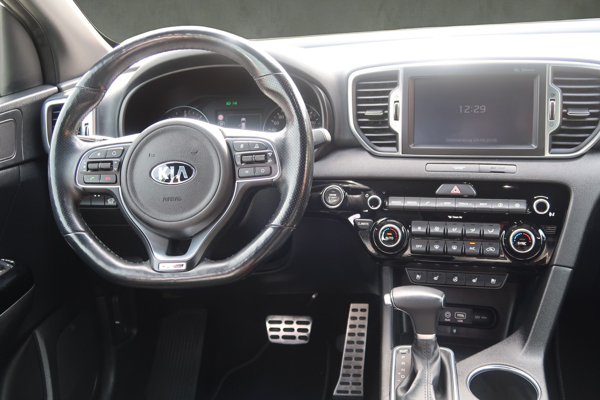 KIA Sportage 2.0CRDi Style GT Line 4WD Automat-image-10