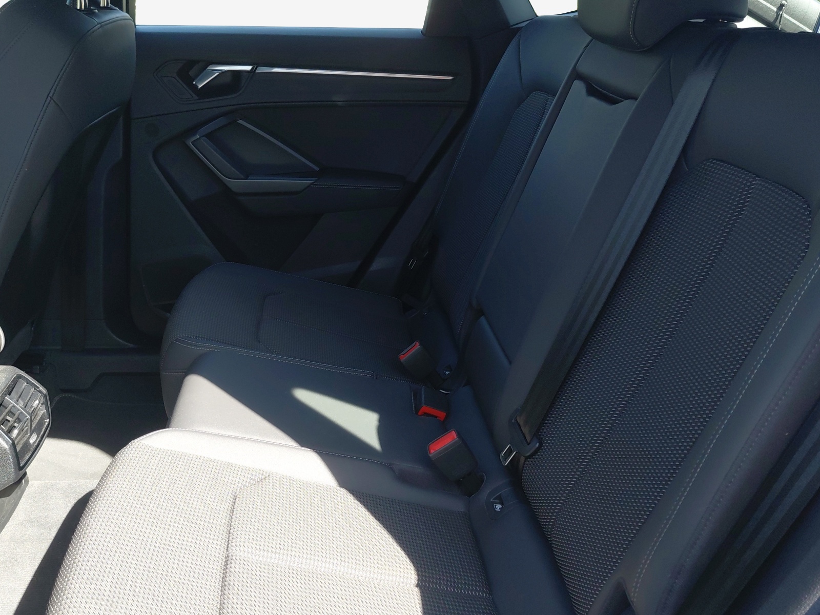 AUDI Q3 Sportback 45 TFSI S line quattro S-tronic-image-11