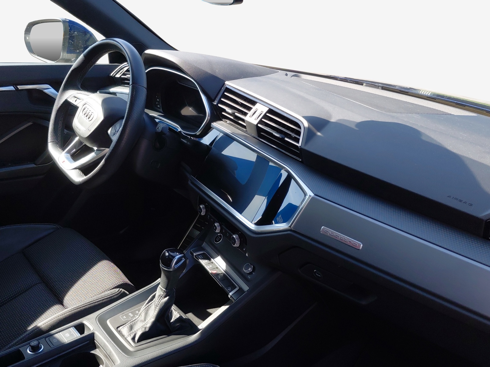 AUDI Q3 Sportback 45 TFSI S line quattro S-tronic-image-14