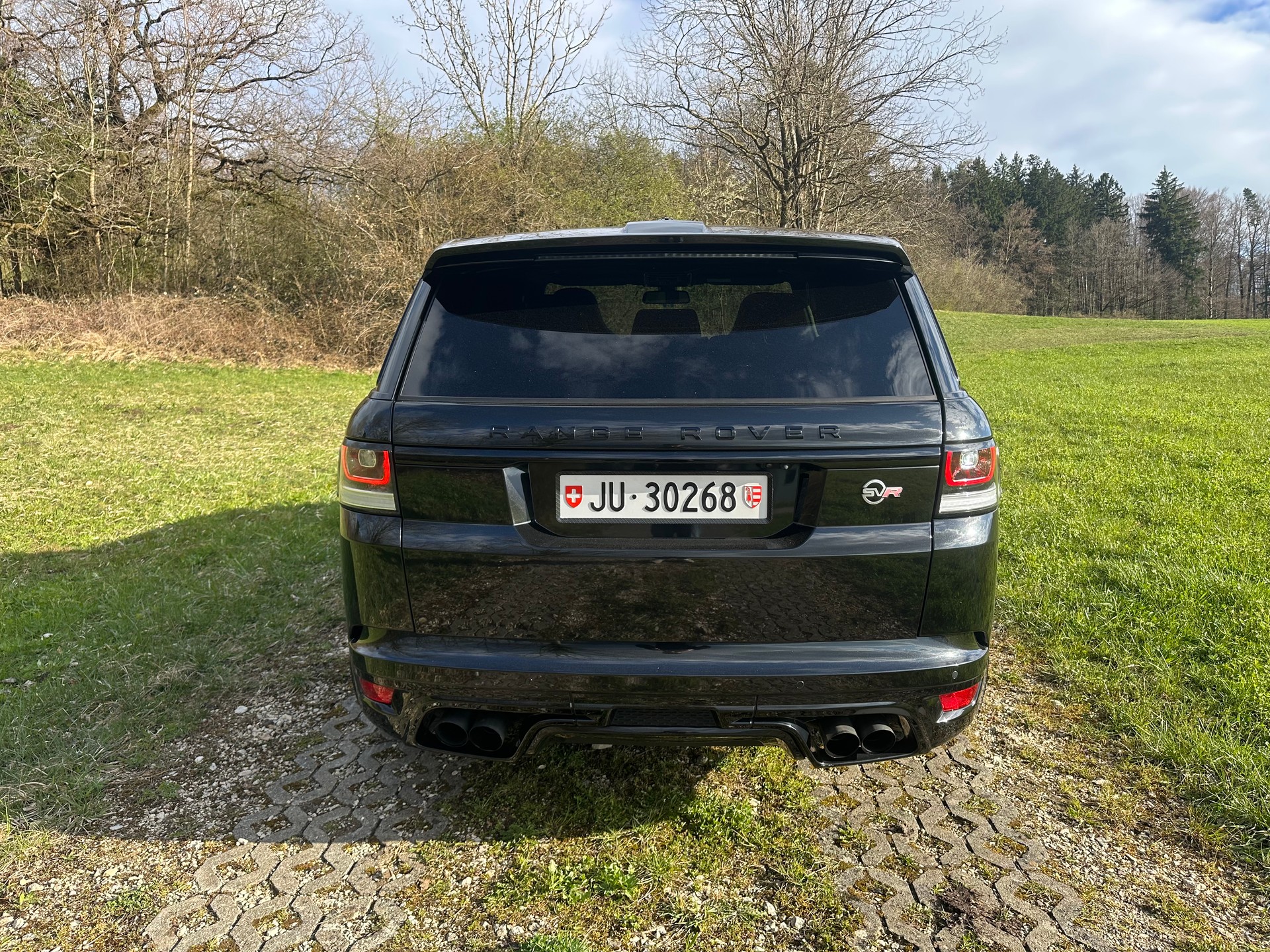 LAND ROVER 5.0 V8 SC SVR-image-1