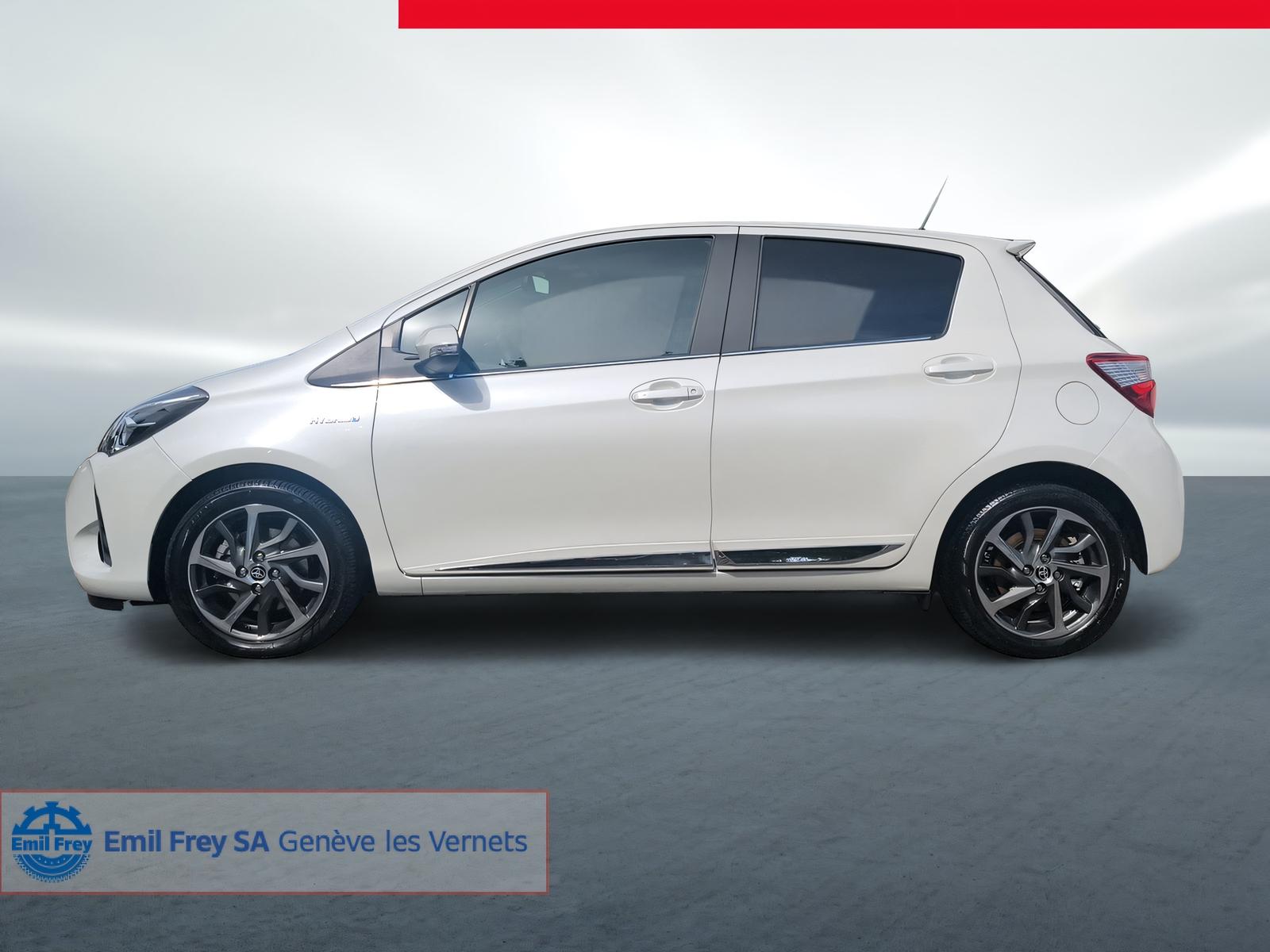 TOYOTA Yaris 1.5 VVT-i HSD Premium-image-3
