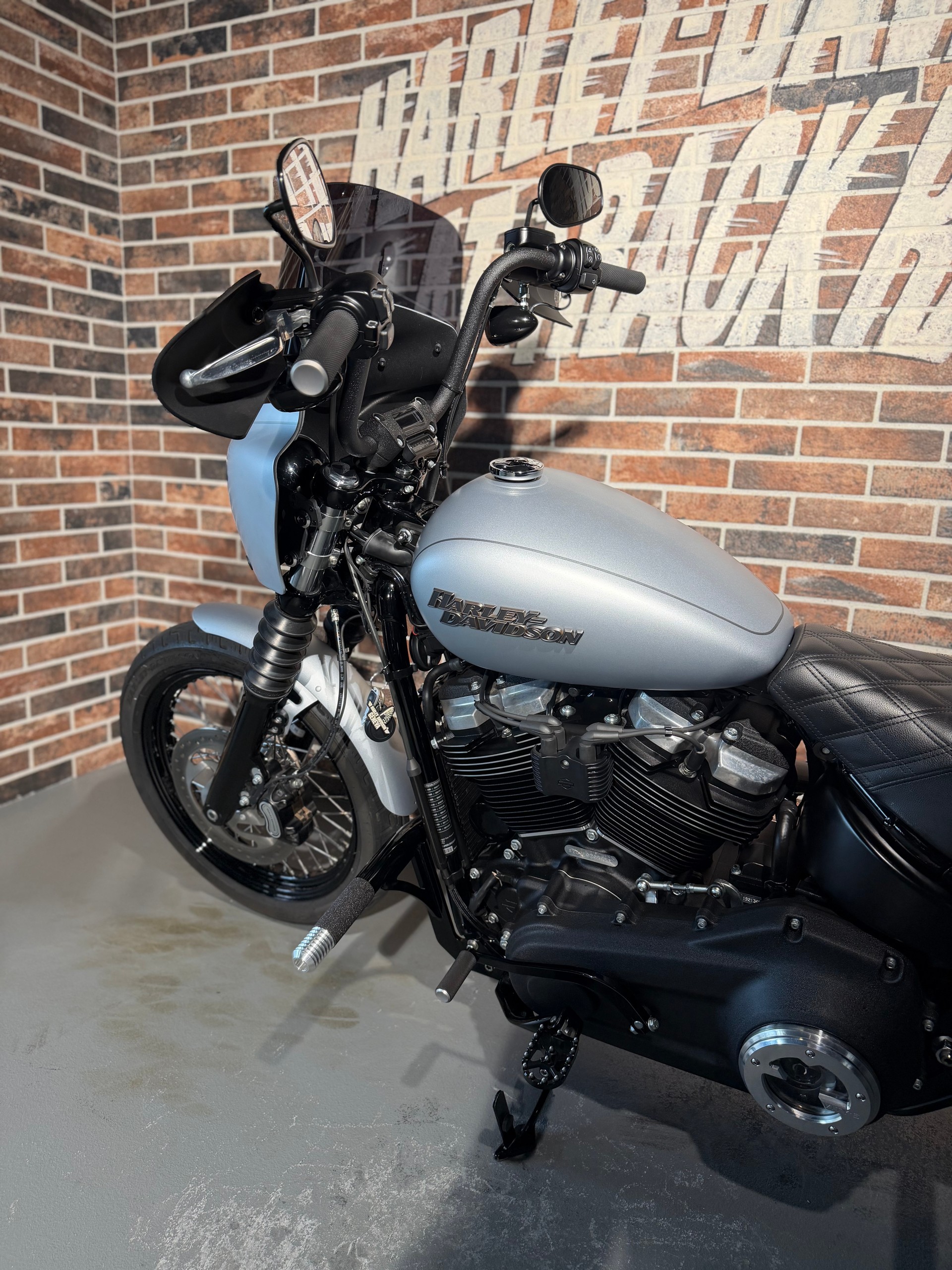 HARLEY-DAVIDSON FXBB Street Bob 107 ABS-showroom-element-2