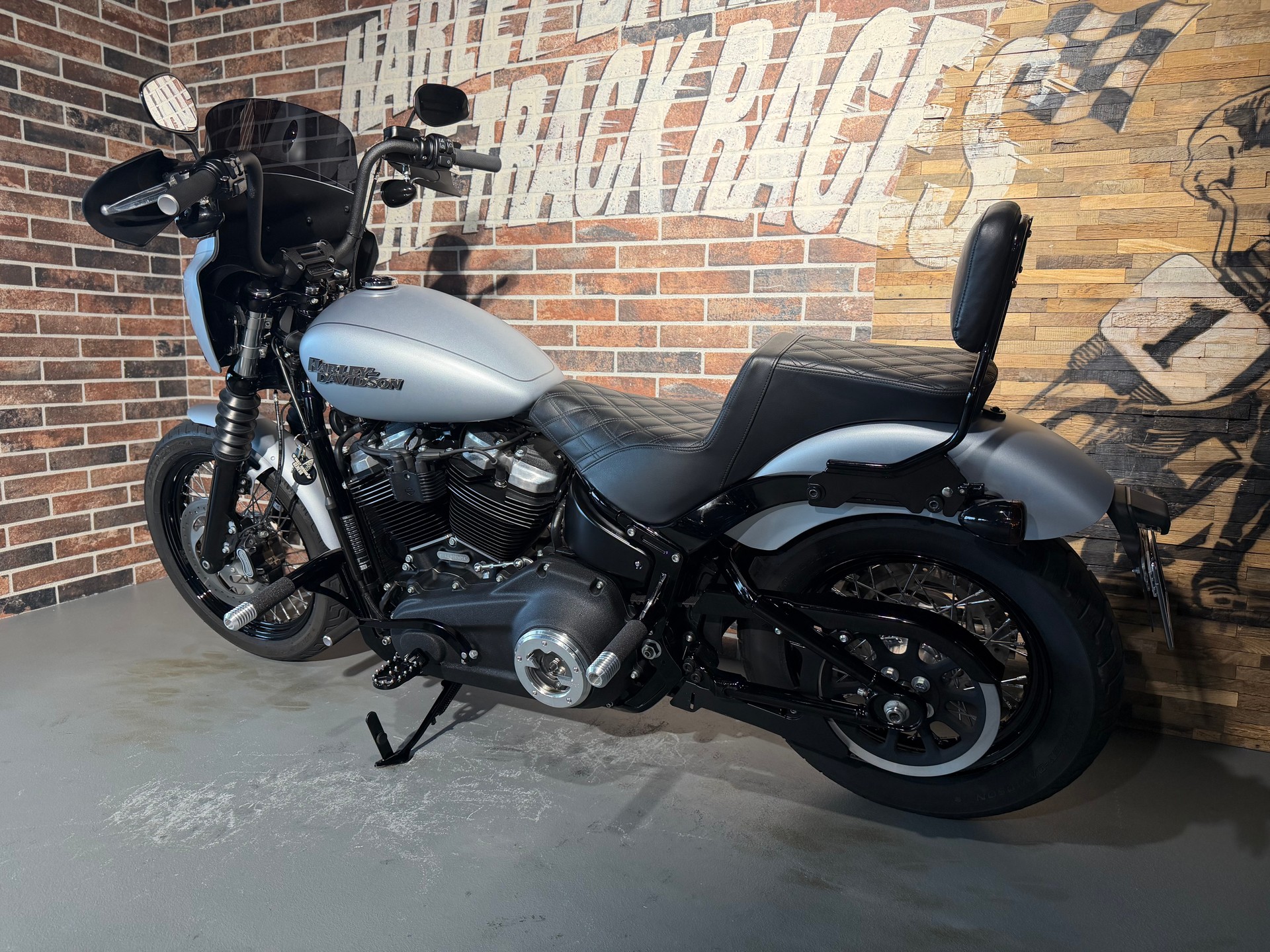 HARLEY-DAVIDSON FXBB Street Bob 107 ABS-showroom-element-3