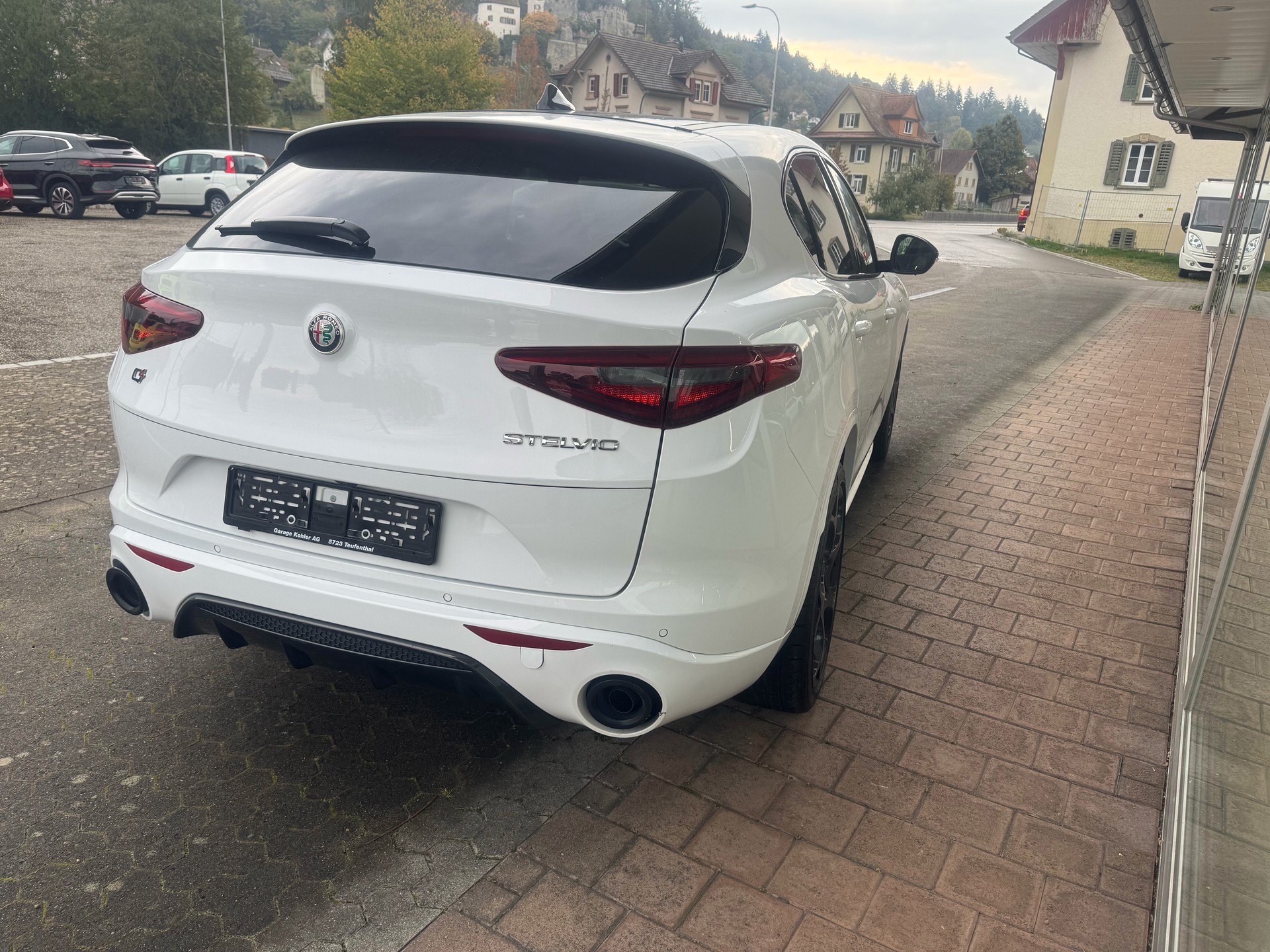 ALFA ROMEO Stelvio 2.0 Veloce Premium 21 Zoll Sky Q4-image-5