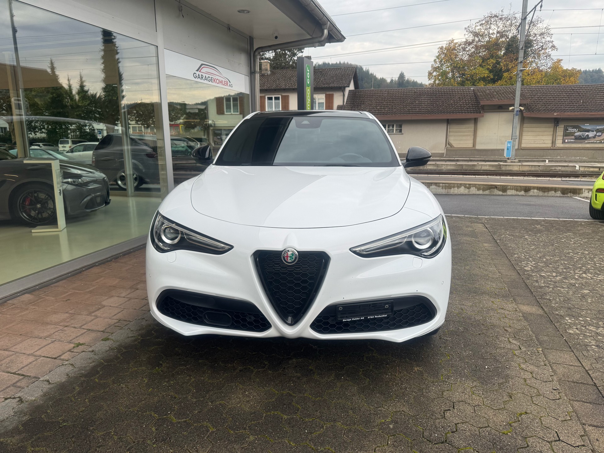 ALFA ROMEO Stelvio 2.0 Veloce Premium 21 Zoll Sky Q4-image-2