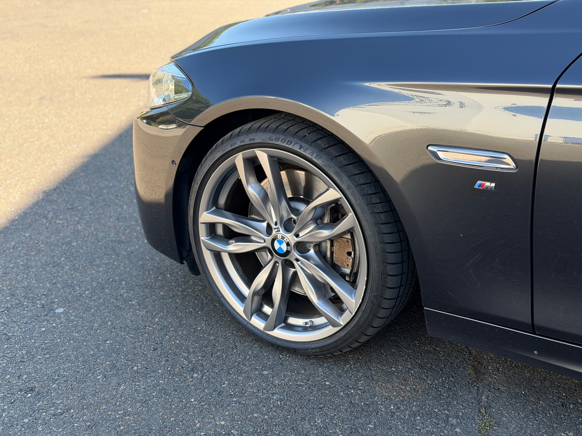 BMW M550d Touring xDrive Steptronic-image-9