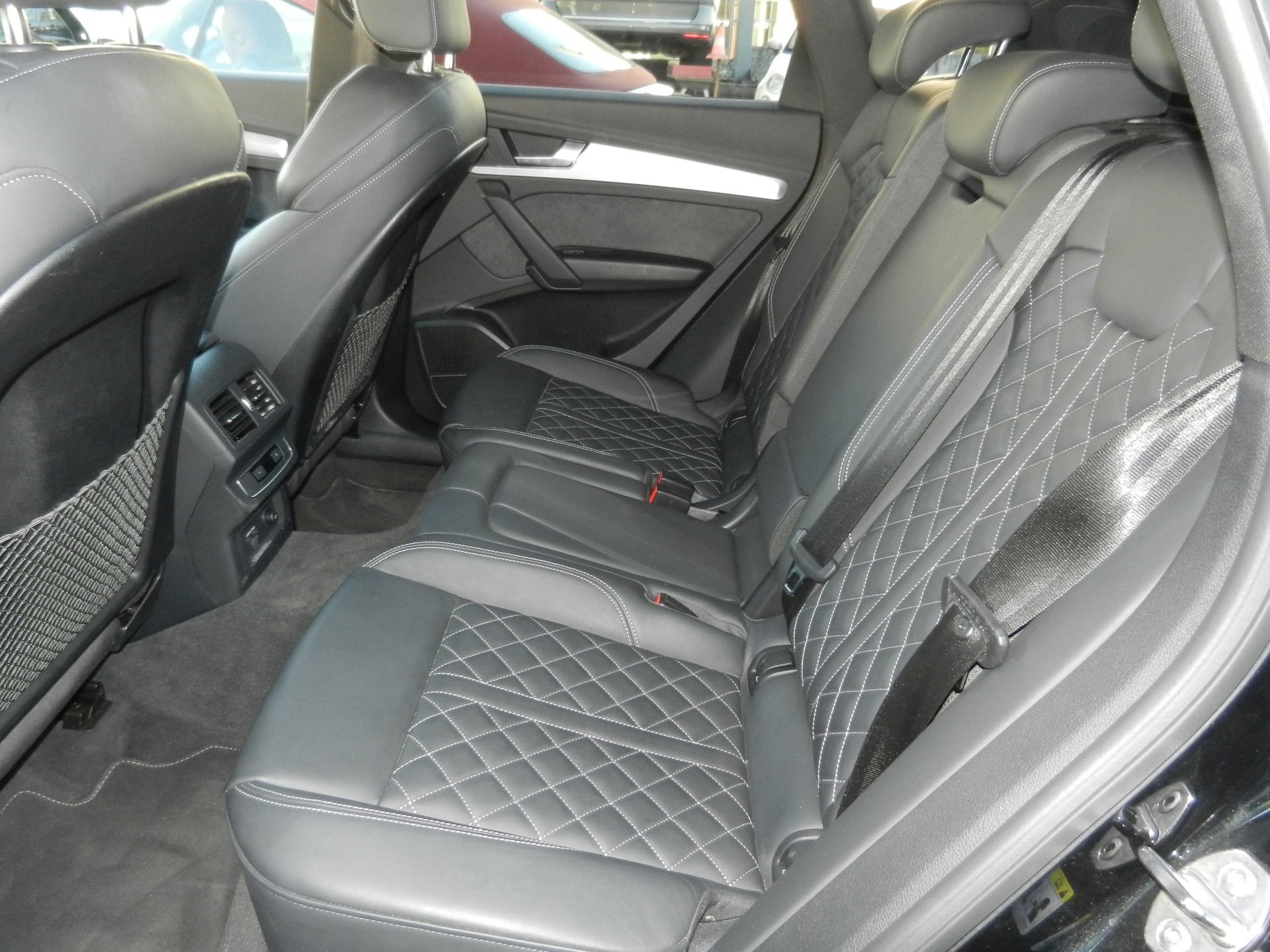 AUDI Q5 45 TFSI quattro S-tronic S-Line-image-9