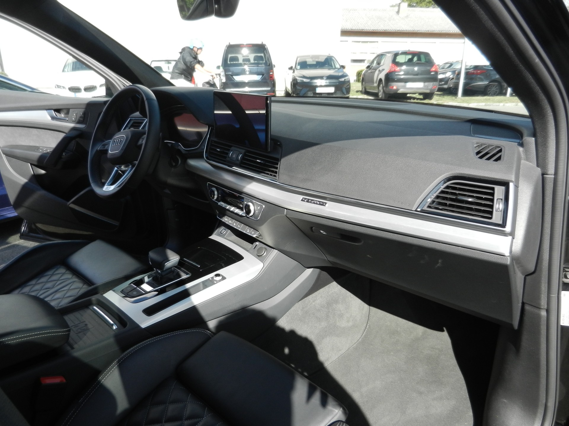AUDI Q5 45 TFSI quattro S-tronic S-Line-image-7