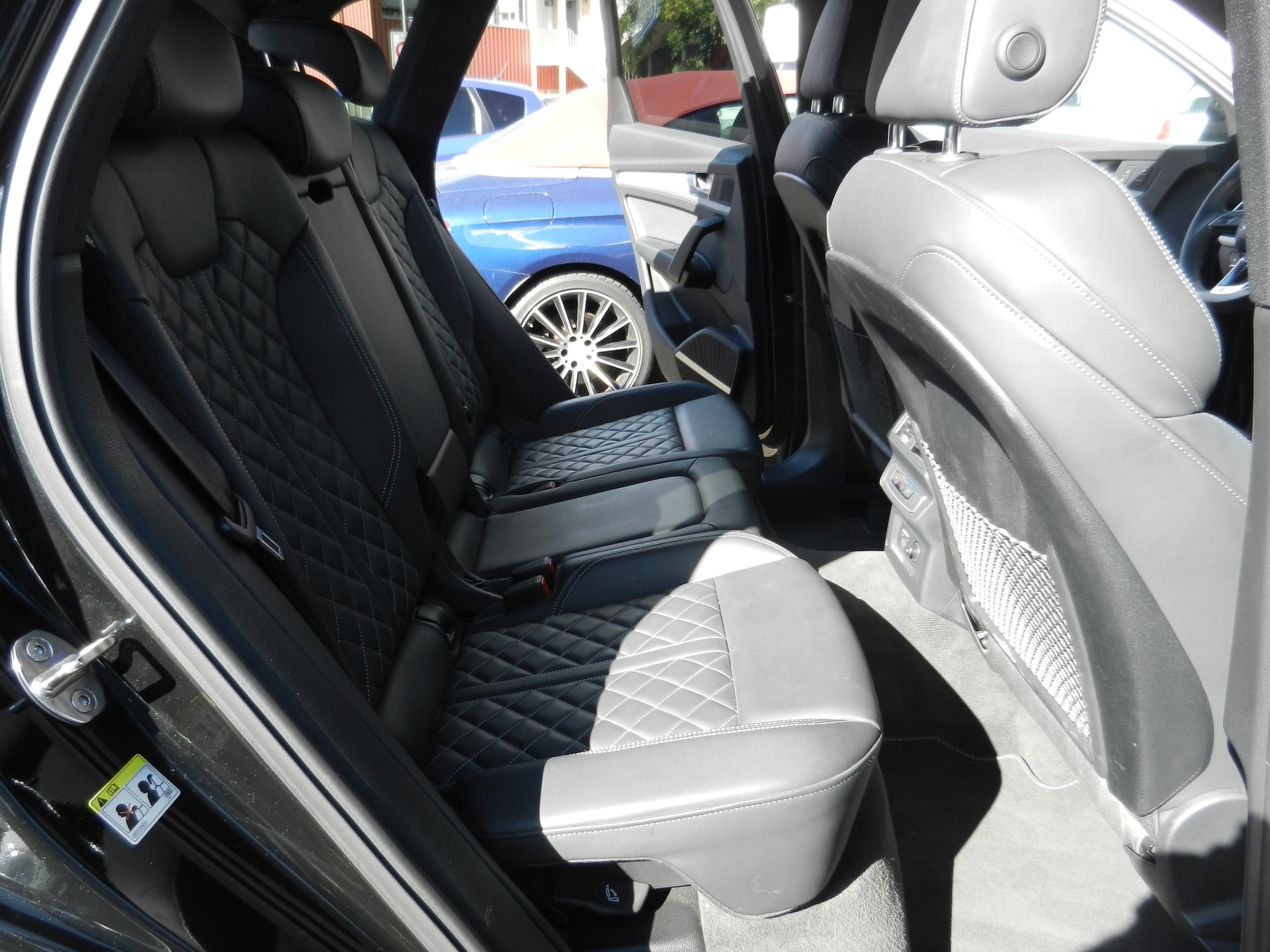 AUDI Q5 45 TFSI quattro S-tronic S-Line-image-8