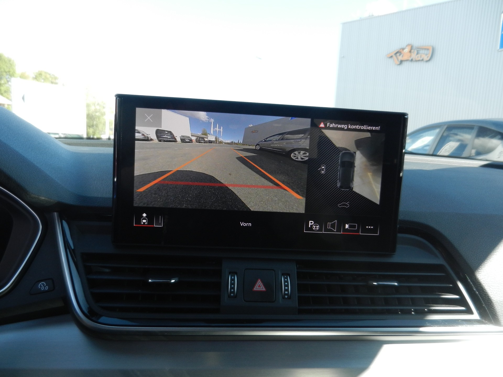 AUDI Q5 45 TFSI quattro S-tronic S-Line-image-10