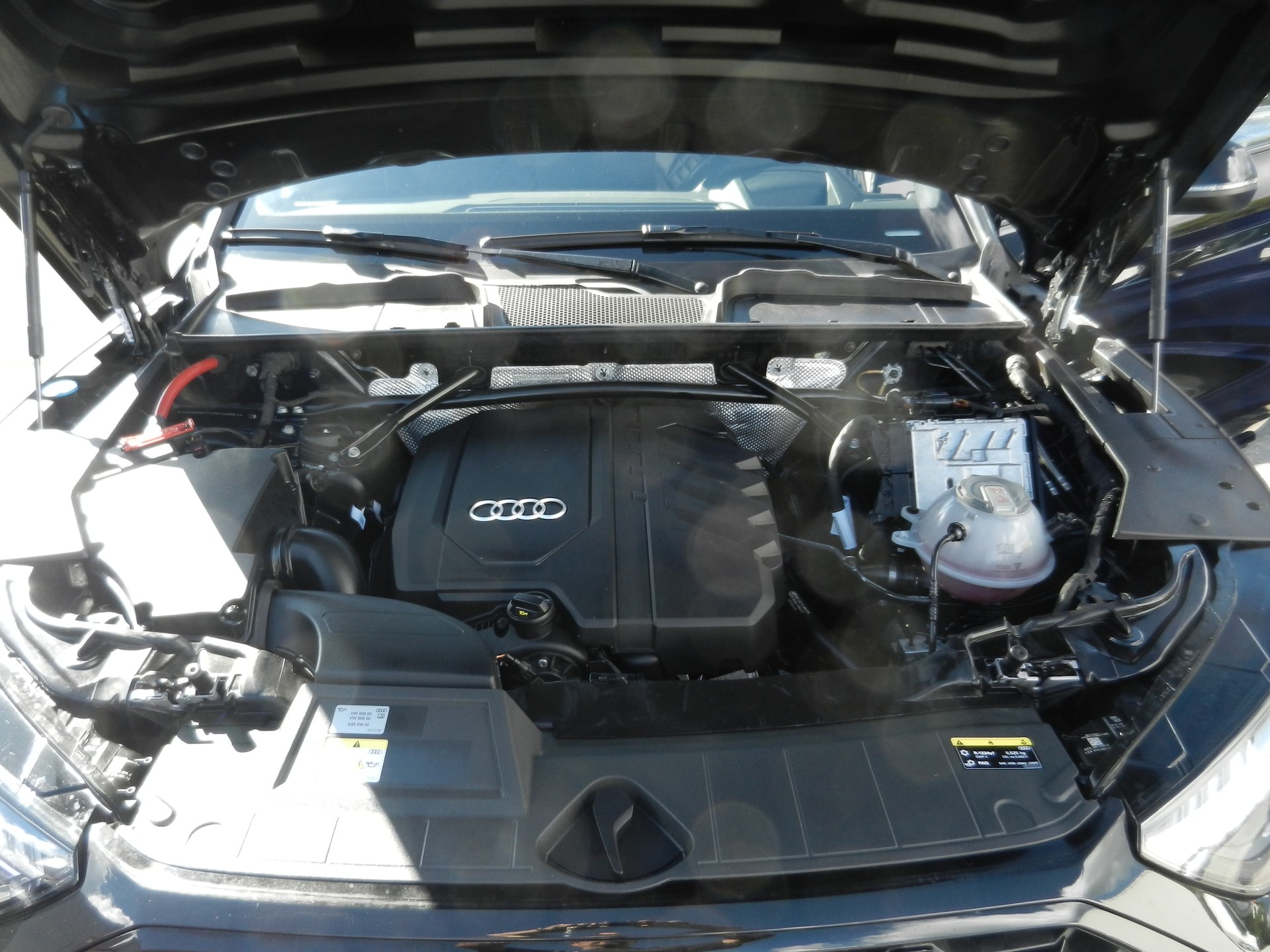 AUDI Q5 45 TFSI quattro S-tronic S-Line-image-15