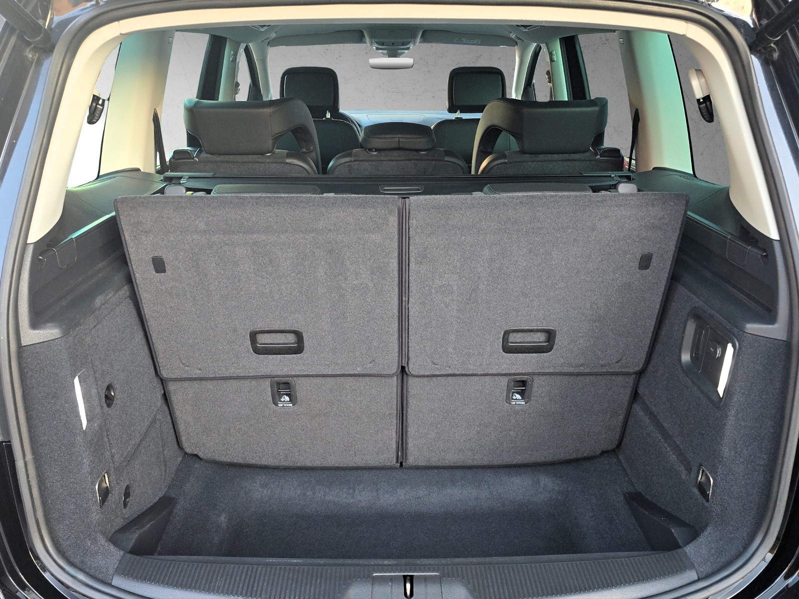 VW Sharan 2.0 TDI BMT Highline 4Motion DSG 7-Sitzer-image-10