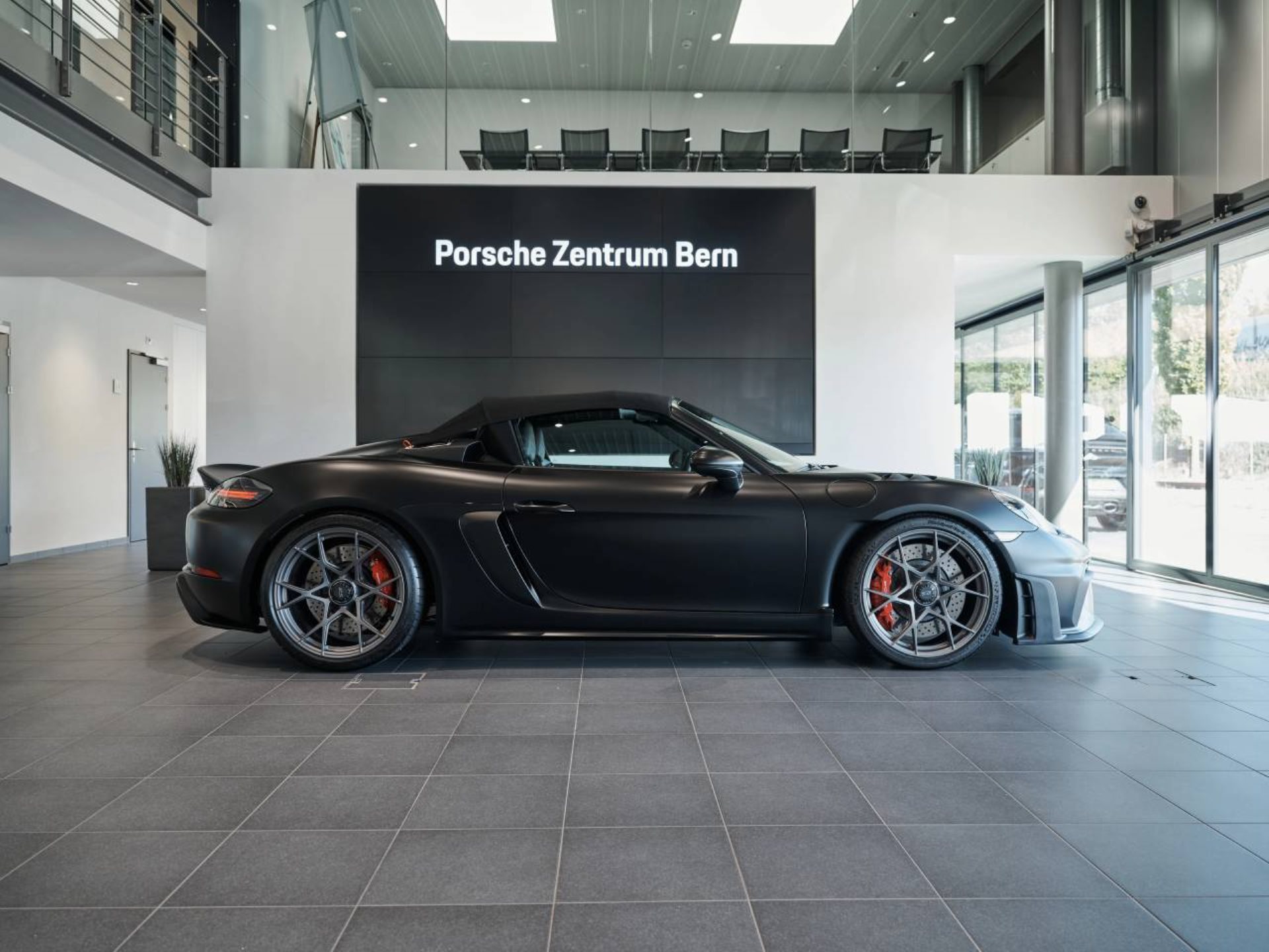 PORSCHE 718 Spyder RS-image-14
