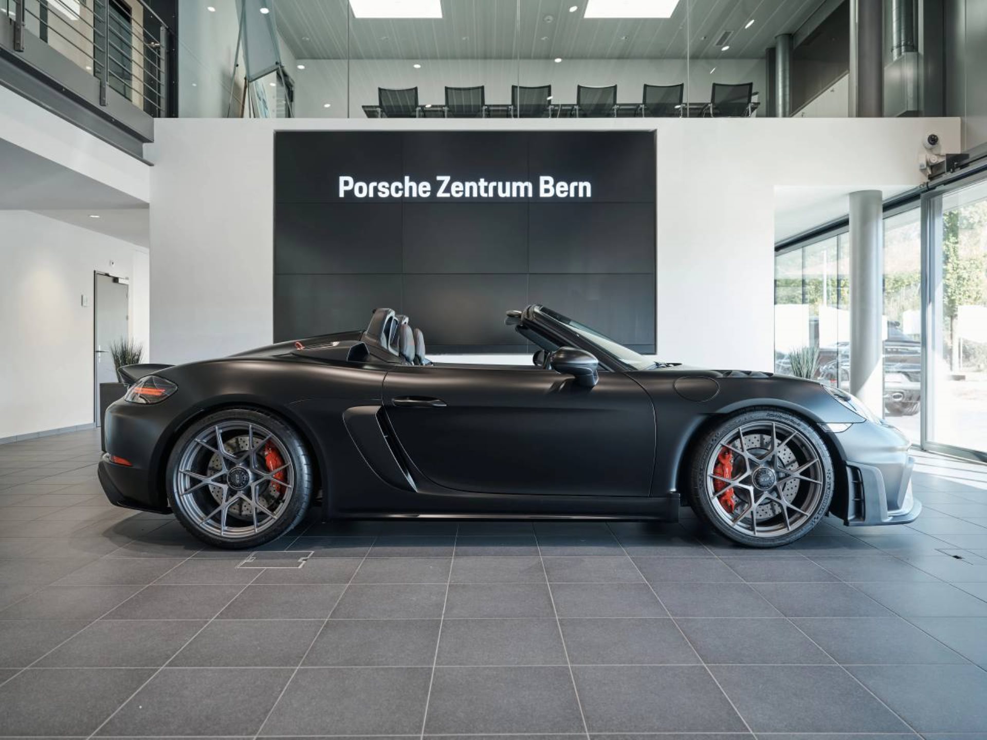 PORSCHE 718 Spyder RS-image-1