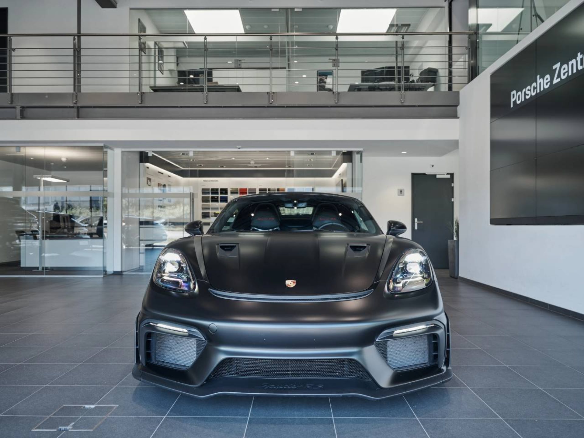 PORSCHE 718 Spyder RS-image-19