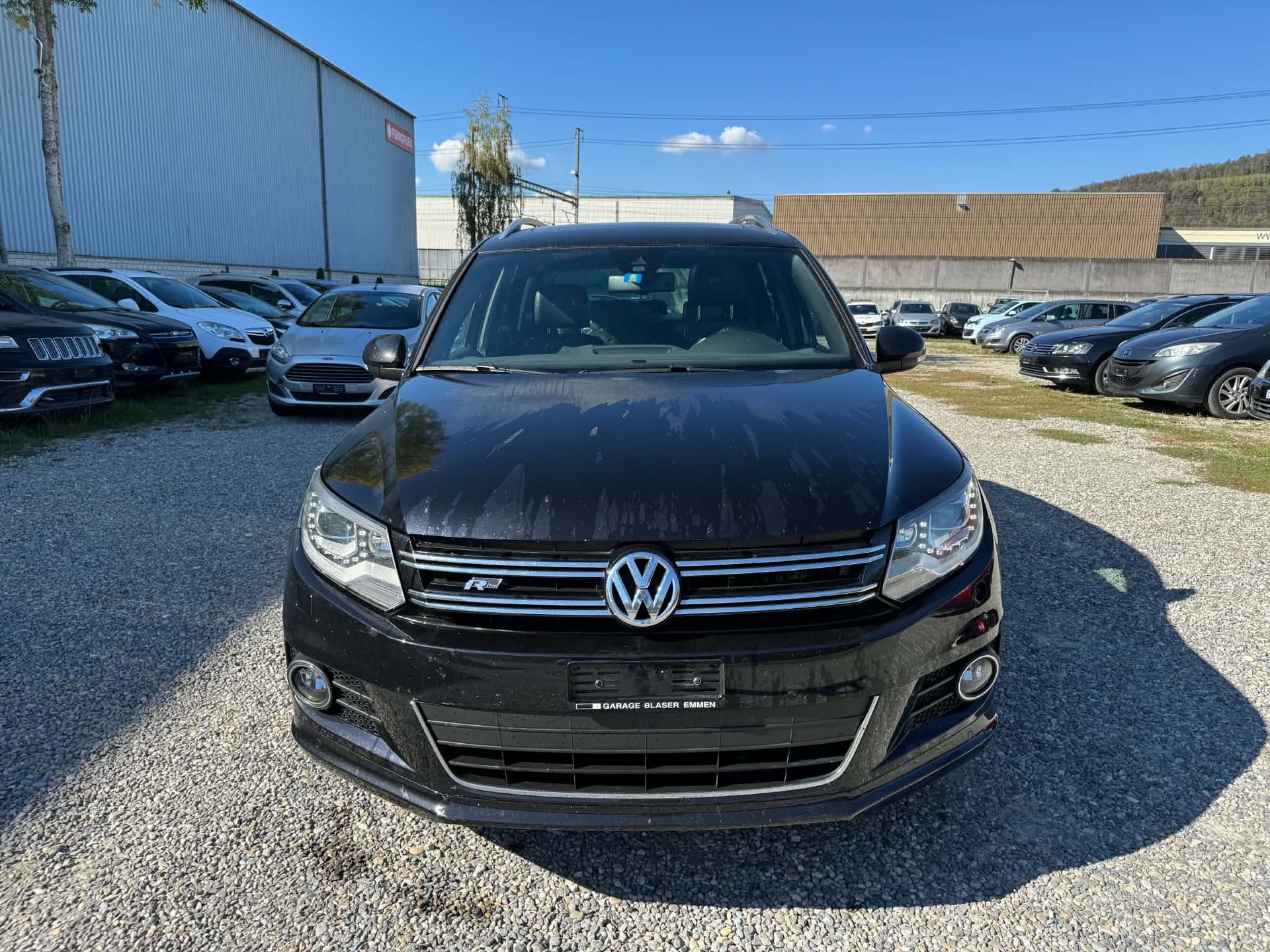VW Tiguan 2.0 TDI R-Line Sport 4Motion-image-13
