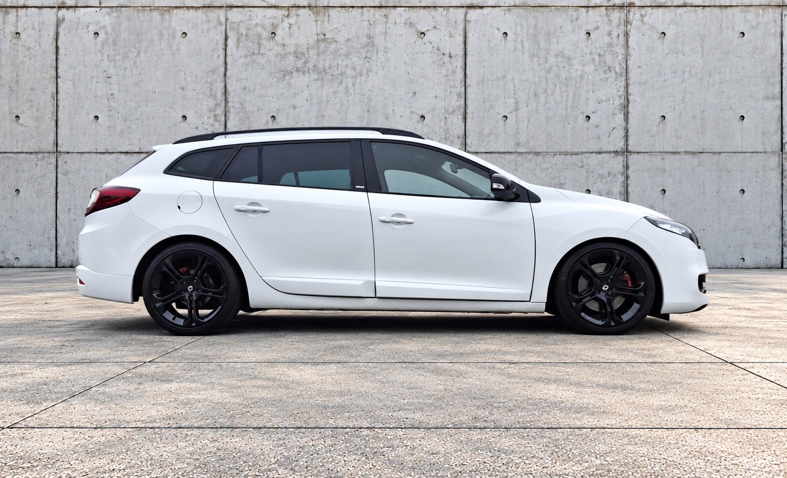 RENAULT Mégane Grandtour 2.0 16V Turbo GT 220-image-7