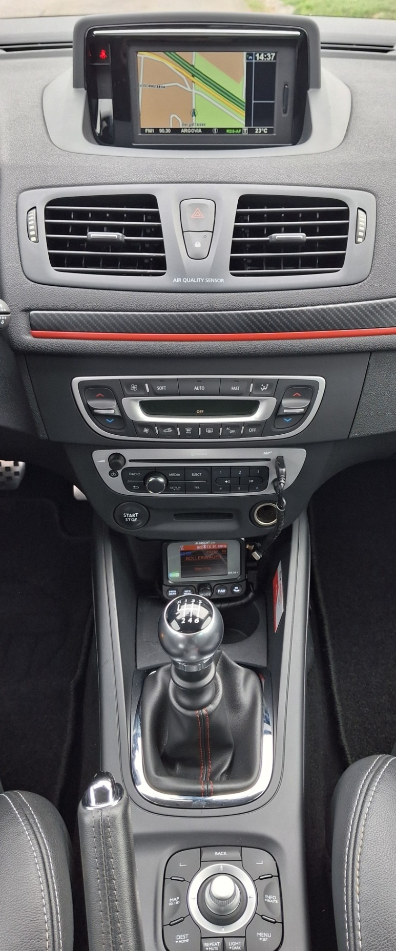 RENAULT Mégane Grandtour 2.0 16V Turbo GT 220-image-11
