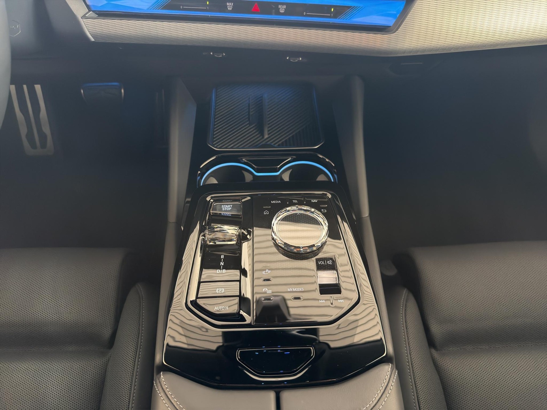 BMW i5 xDrive M60 Limousine-image-15