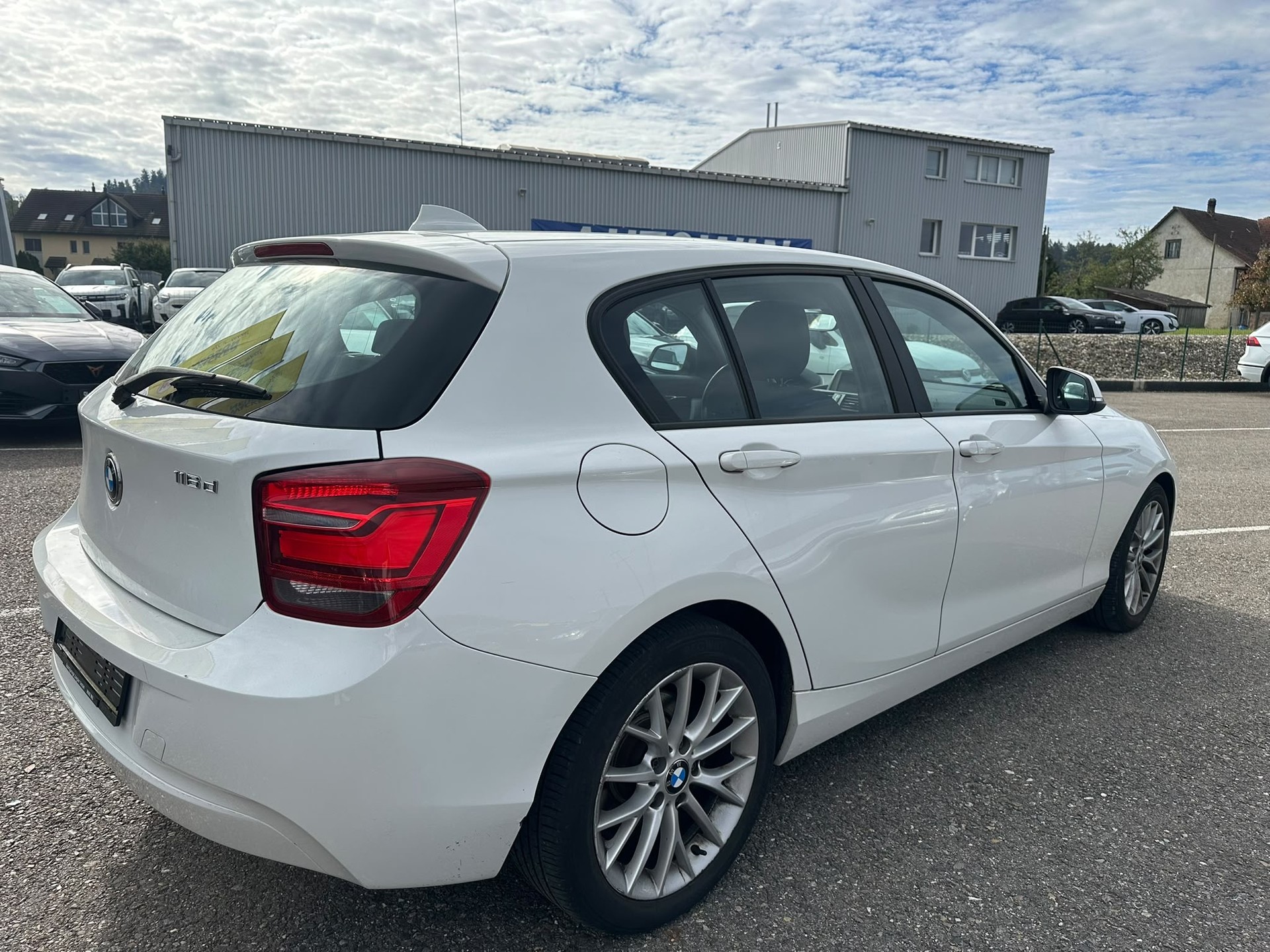 BMW 116d-image-5